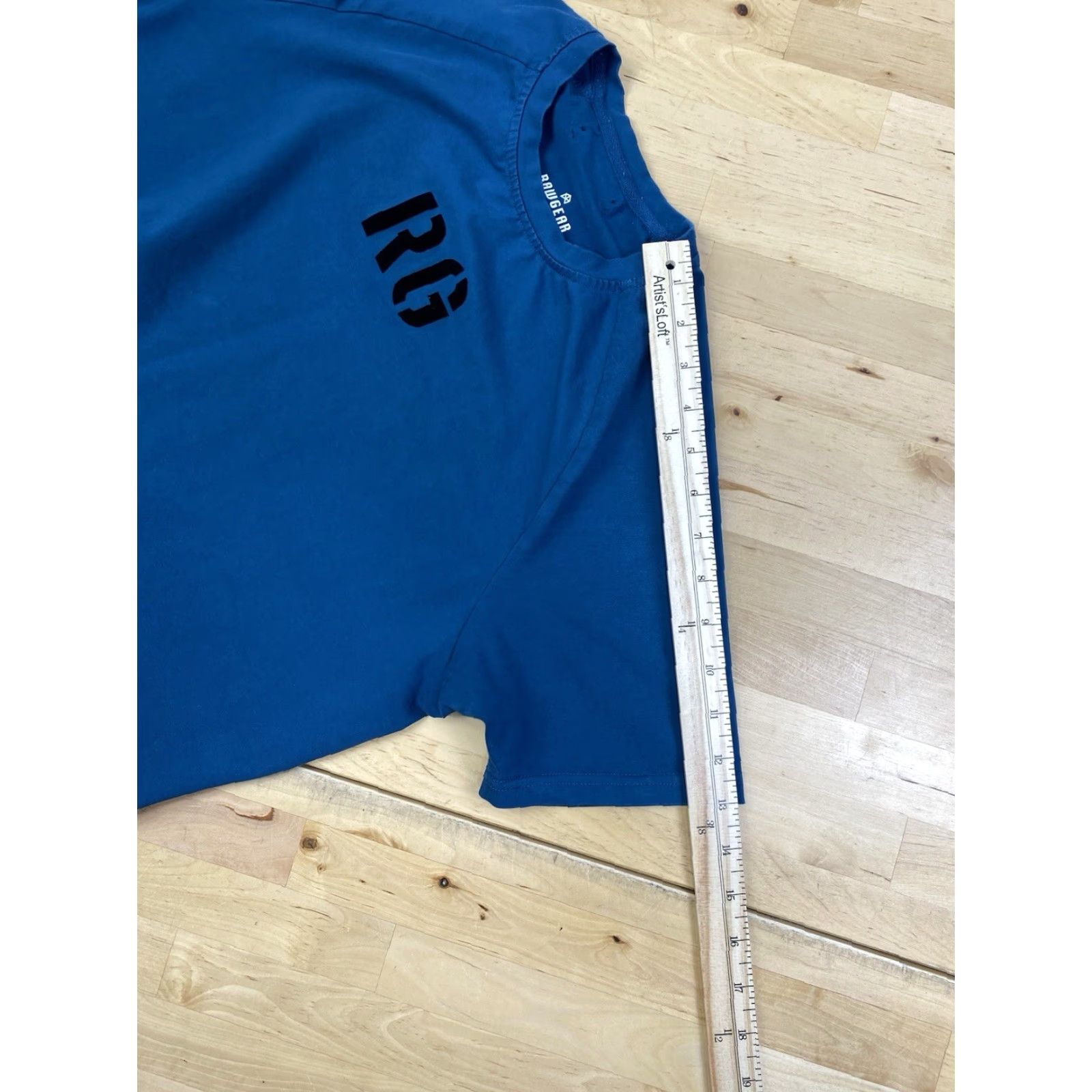 Vintage Raw Gear Blue Mens T-Shirt Pullover Gym Training Activewear #9737 User: Raw Gear Blue Mens Pullover T-Shirt Gym Training Activewear #9737 Size US M / EU 48-50 / 2 - 5 Thumbnail