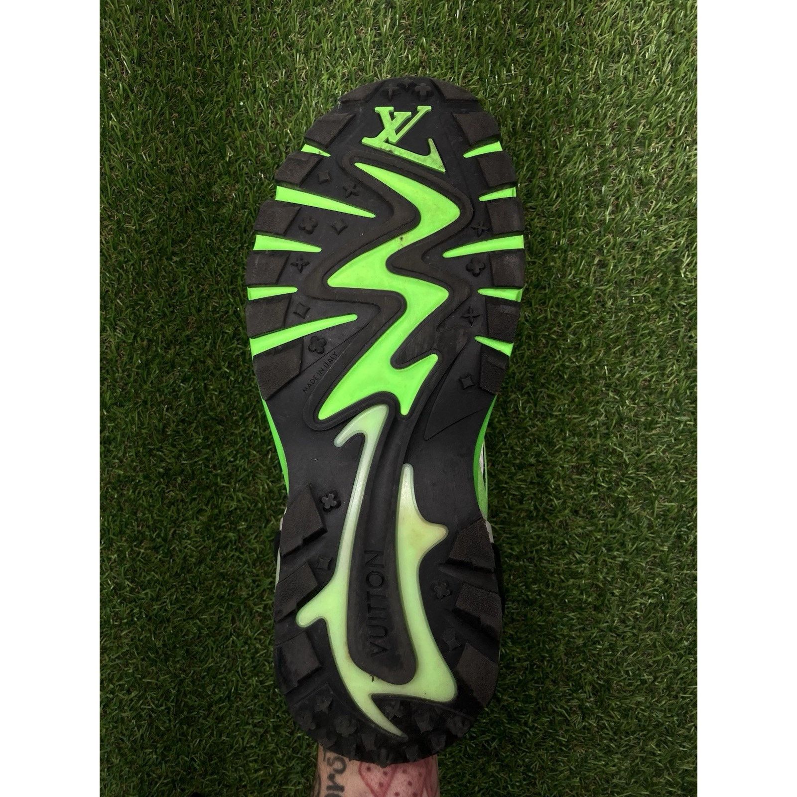 Louis Vuitton Louis Vuitton Tatic Runner ' Green ' | GREAT CONDITION! Size US 8.5 / EU 41-42 - 19 Thumbnail