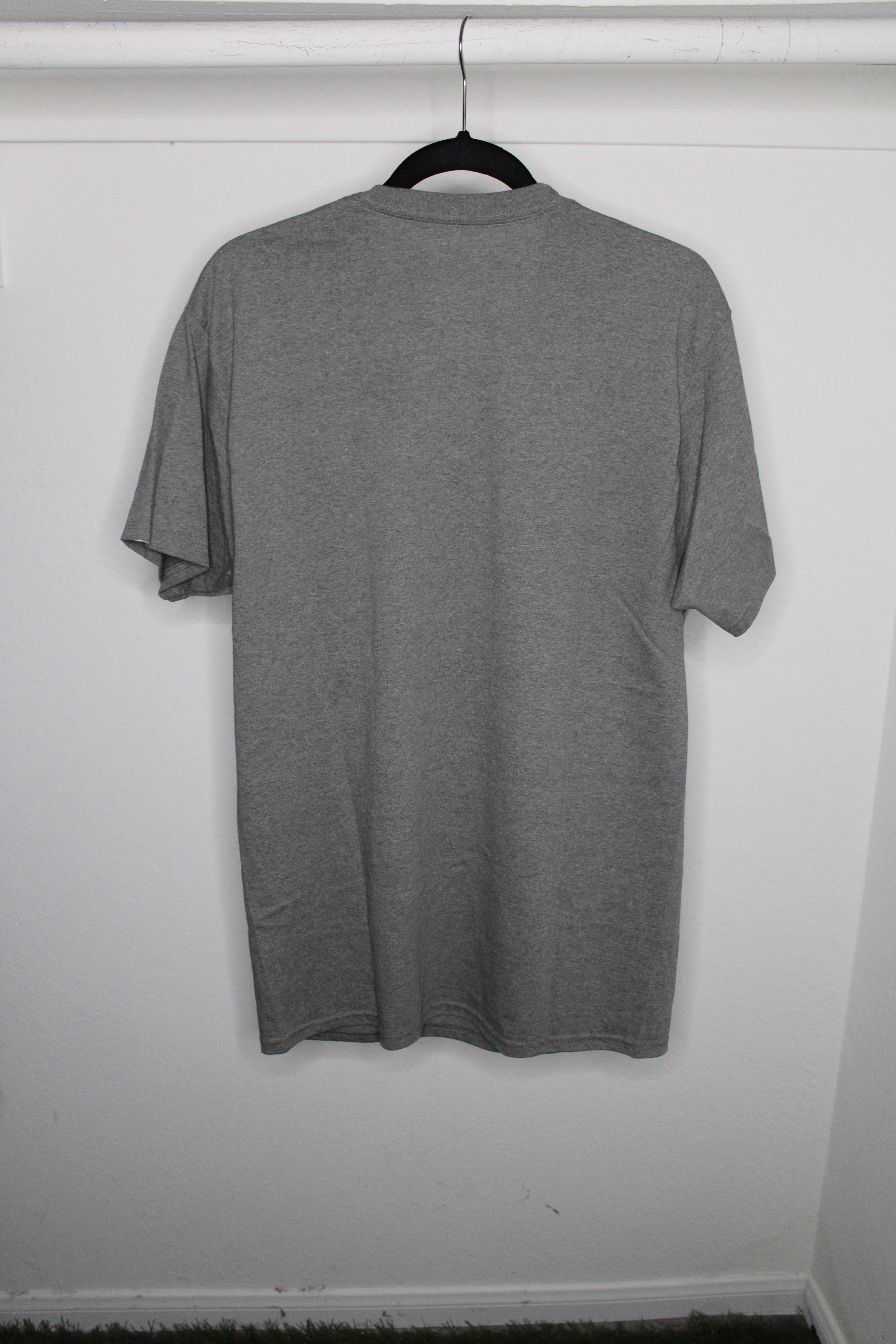 Disney Disneyland Resort Grey Shirt Size US L / EU 52-54 / 3 - 2 Thumbnail