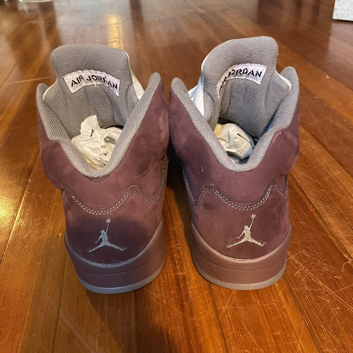 Jordan Brand Air Jordan 5 Retro SE 'Burgundy' (DZ4131-600) Size US 9.5 / EU 42-43 - 3 Thumbnail