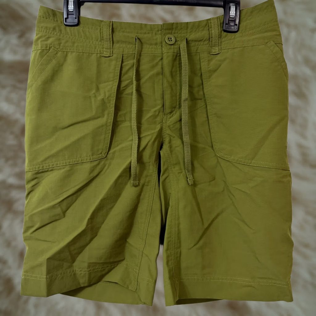 The North Face The North Face Horizon Sunnyside Army Green Womens Sz 8 Long Shorts Outdoor Size 30" / US 8 / IT 44 - 1 Thumbnail