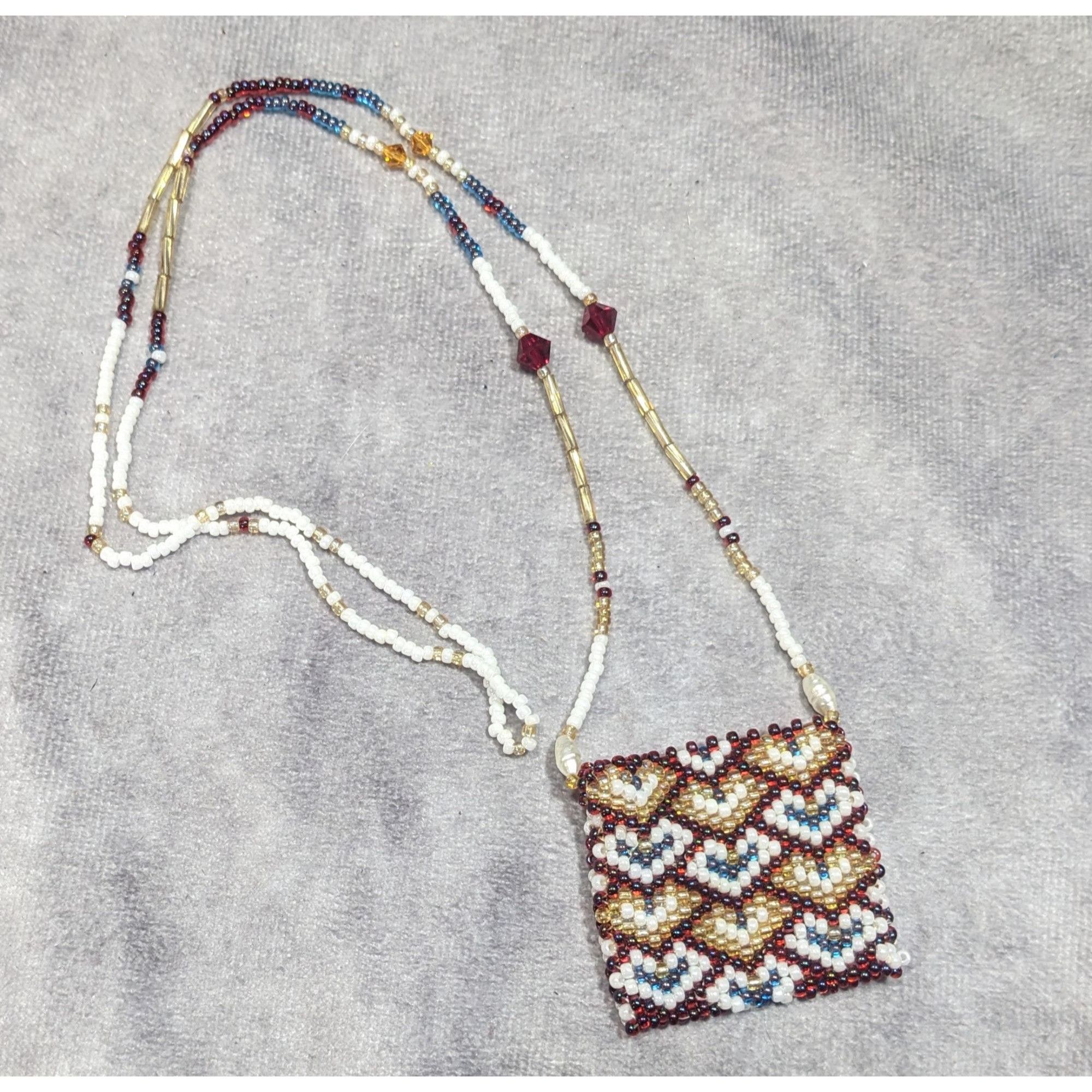 Other Hand Beaded Glass Amulet Bag Necklace With Heart Pattern Size ONE SIZE - 6 Thumbnail