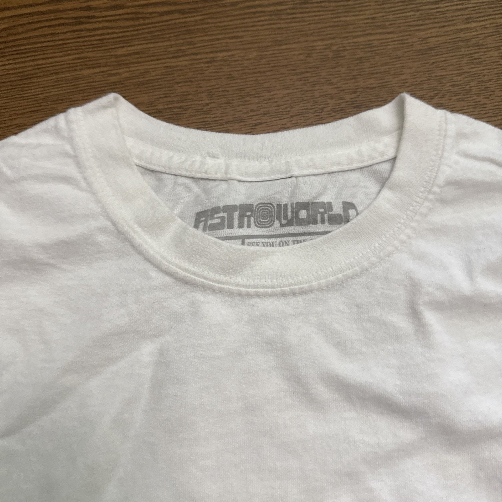 Travis Scott Size Large Travis Scott Astroworld White Bear Tee 21 Size US L / EU 52-54 / 3 - 3 Thumbnail