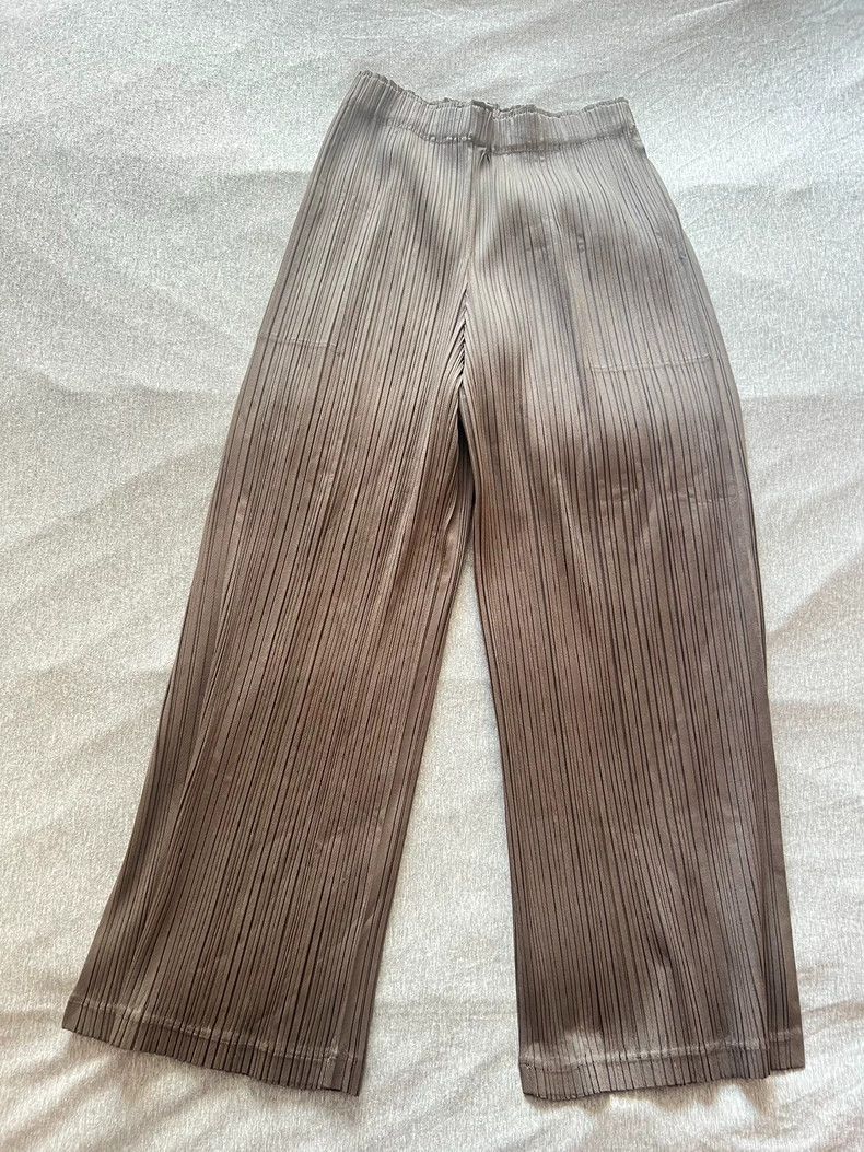 Issey Miyake Issey Miyake size:2 Brown pleated trousers Size 22" - 1 Thumbnail