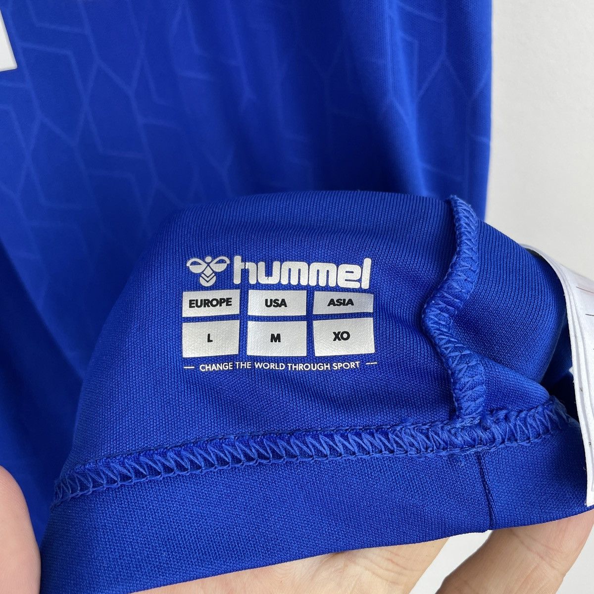 Hummel Everton Vitaliy Mykolenko Home Jersey Shirt 2022/2023 sz M-L Size US M / EU 48-50 / 2 - 13 Thumbnail