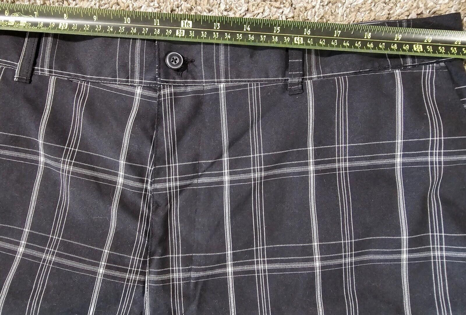 Designer Champions Tour Golf Shorts Mens Size 42 Black Plaid Pockets Size US 42 / EU 58 - 3 Thumbnail