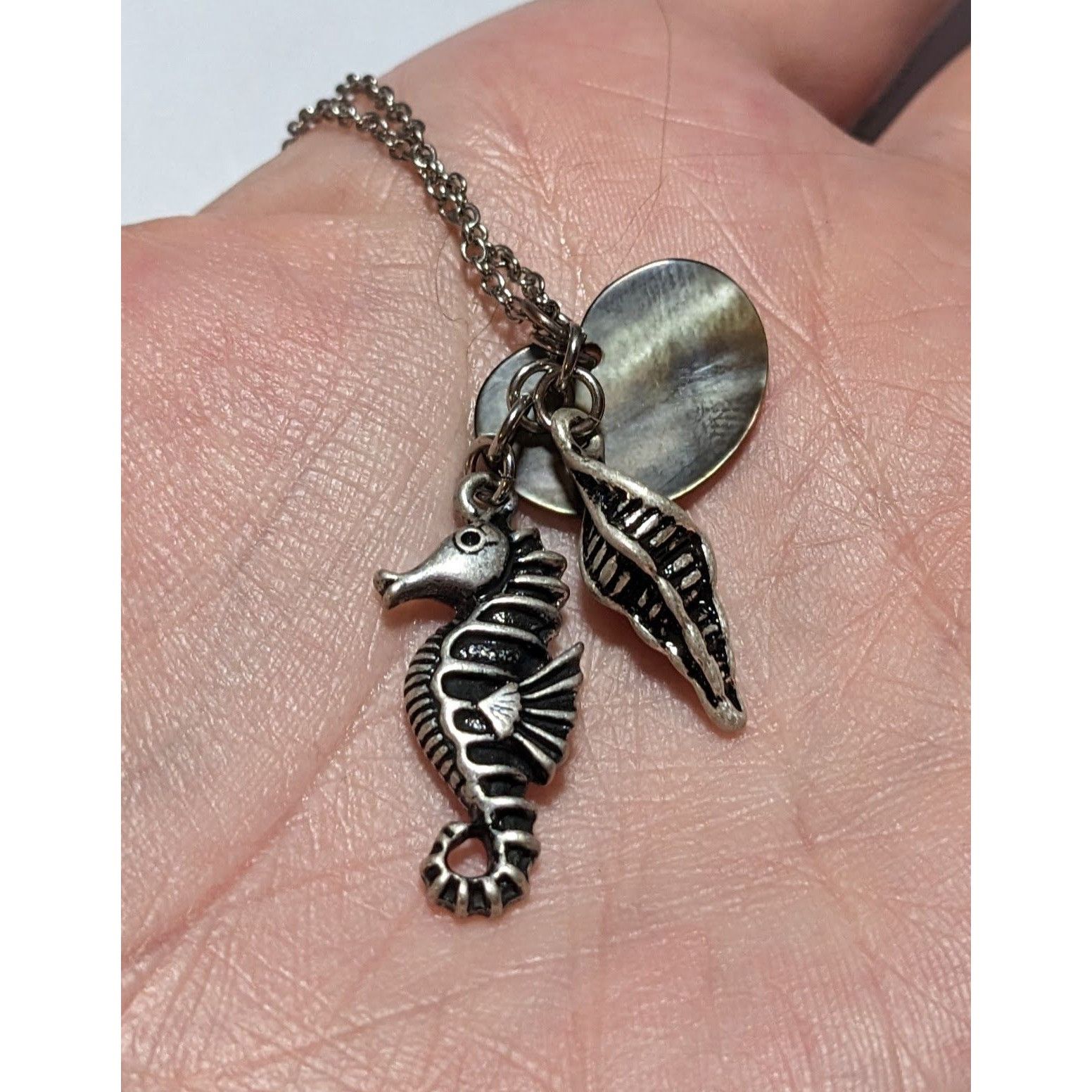 Other Seahorse Seashell Mermaid Charm Necklace Size ONE SIZE - 6 Thumbnail