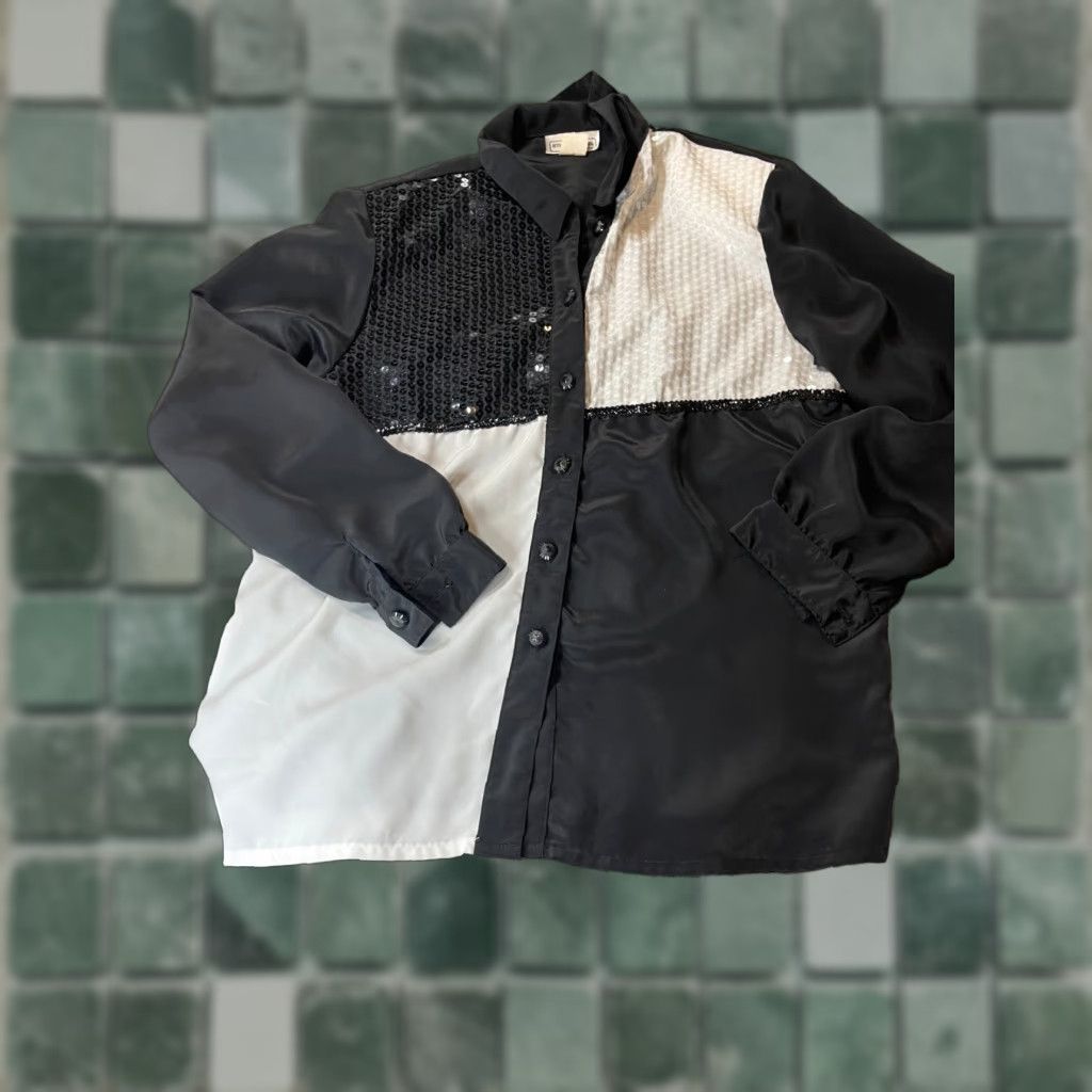 Vintage Impressions Shirt Womens Button-Up Top Long Sleeve Black & White Size 10 Regular Collarless Band Collar Button Front Modern Basic Shirt Women Size L / US 10 / IT 46 - 1 Thumbnail