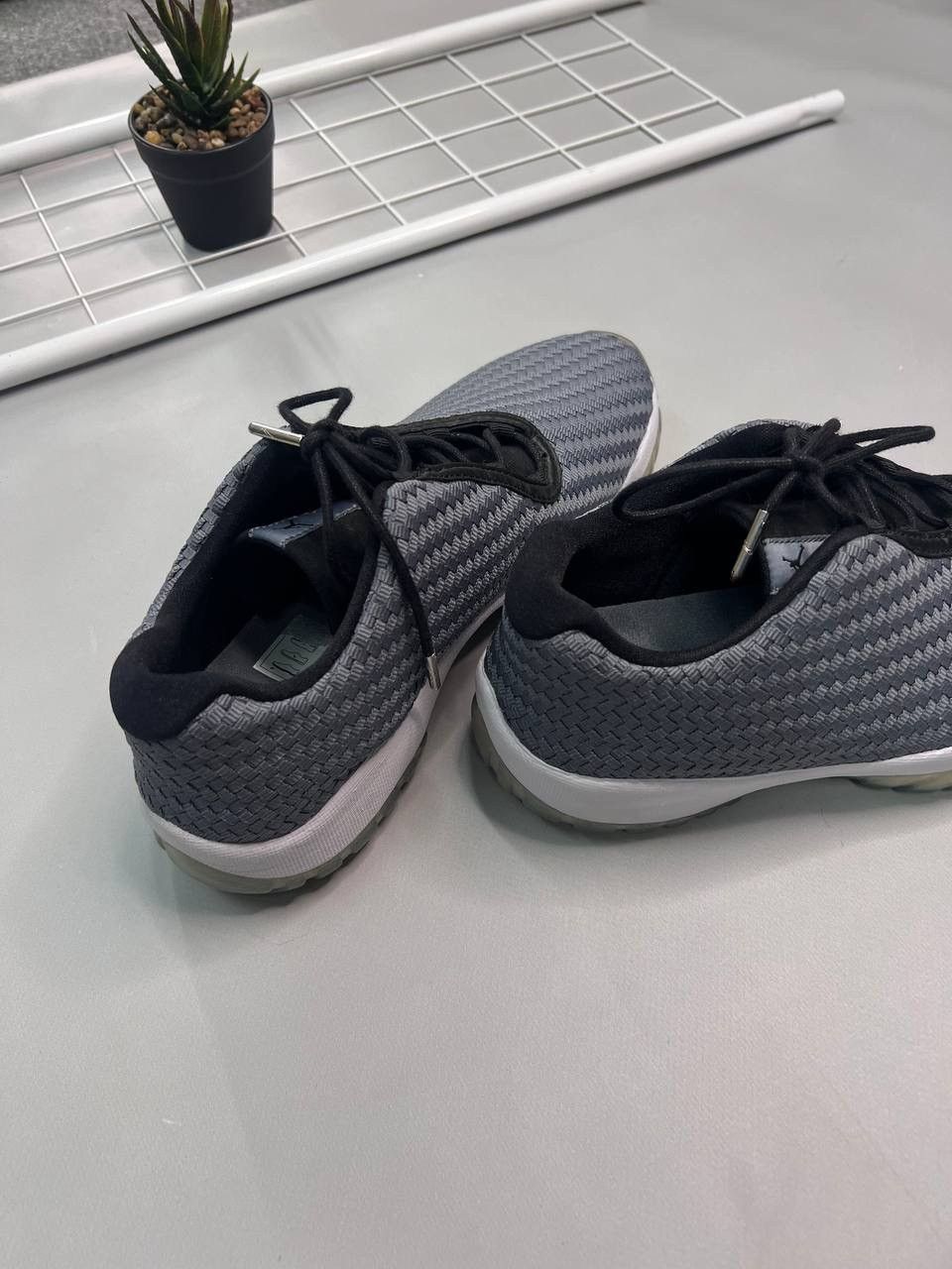 Jordan Brand × Nike Nike Jordan Future Low Gray Size US 9.5 / EU 42-43 - 7 Thumbnail