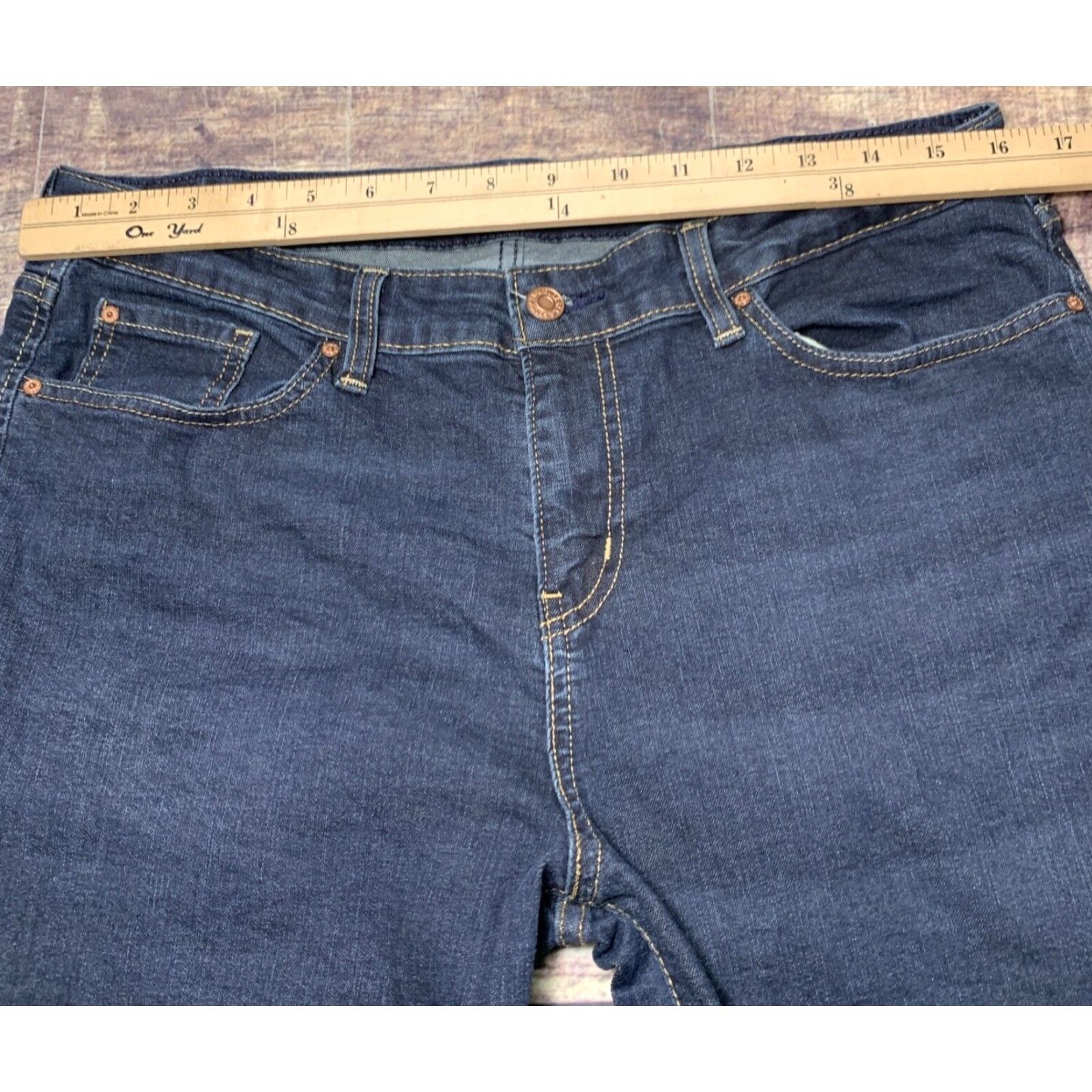 Levi's VINTAGE Levi's Signature Jeans Boot Cut Women 14 M 34x30 Dark Blue Stretch Denim Jeans Womens Boots Cut 90s? Size 36" / US 14 / IT 50 - 6 Thumbnail