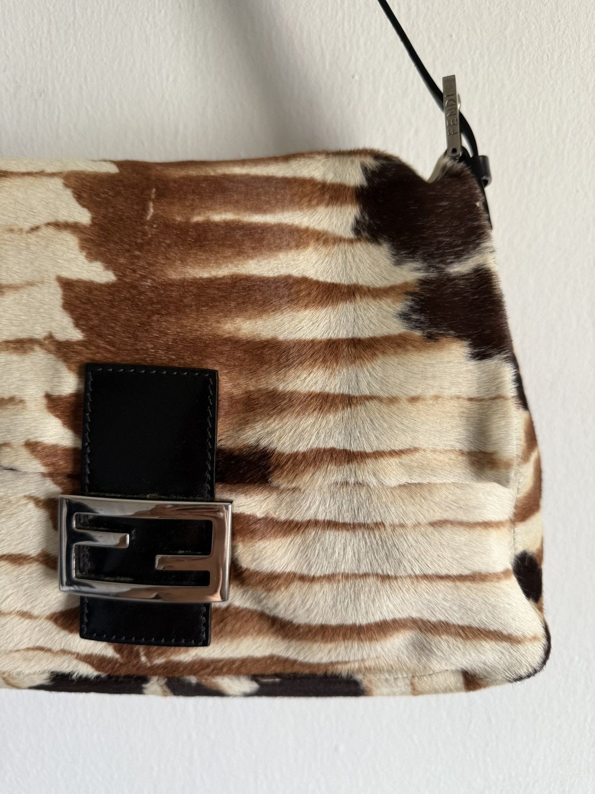 Fendi 2000s Sick Limited Edition Fendi Pony Hair Mama Baguette bag Size ONE SIZE - 3 Thumbnail