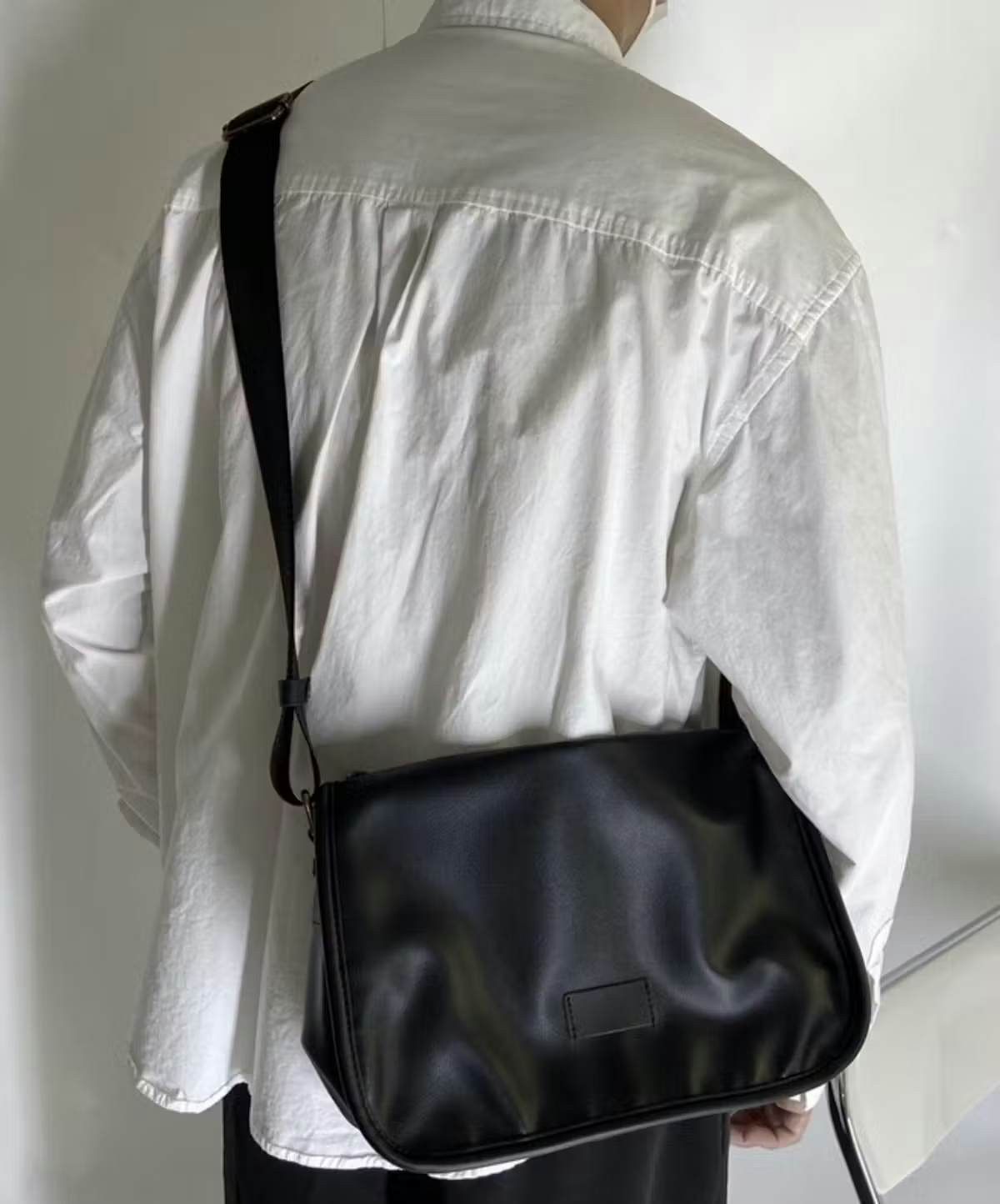 Japanese Brand Fashion y2k faux leather shoulder bag messenger bag Size ONE SIZE - 2 Thumbnail