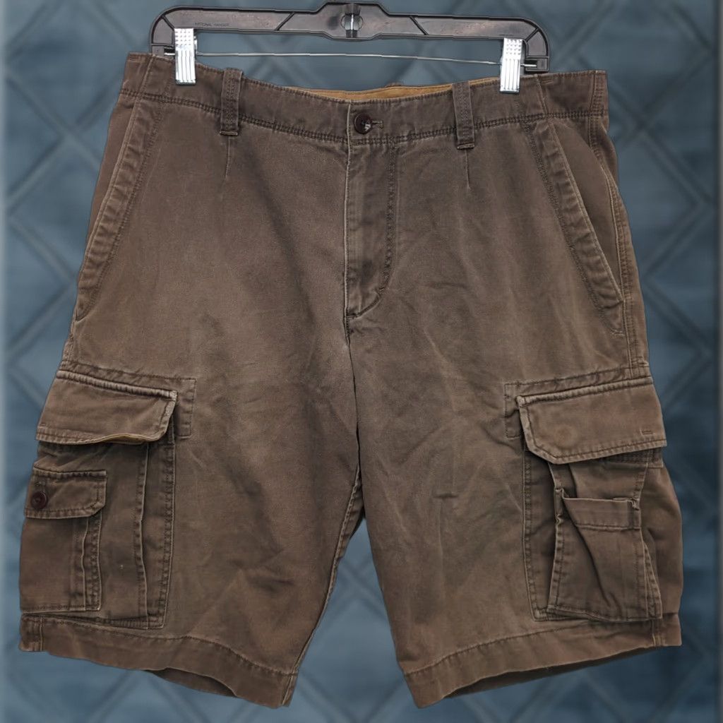Banana Republic Banana Republic Cargo Shorts Brown Classic Fit Men 33 Cargo Shorts Brown Classic Fit Men Size 33 Brown Solid Cotton Men’s 33 Mens Size US 33 - 1 Thumbnail
