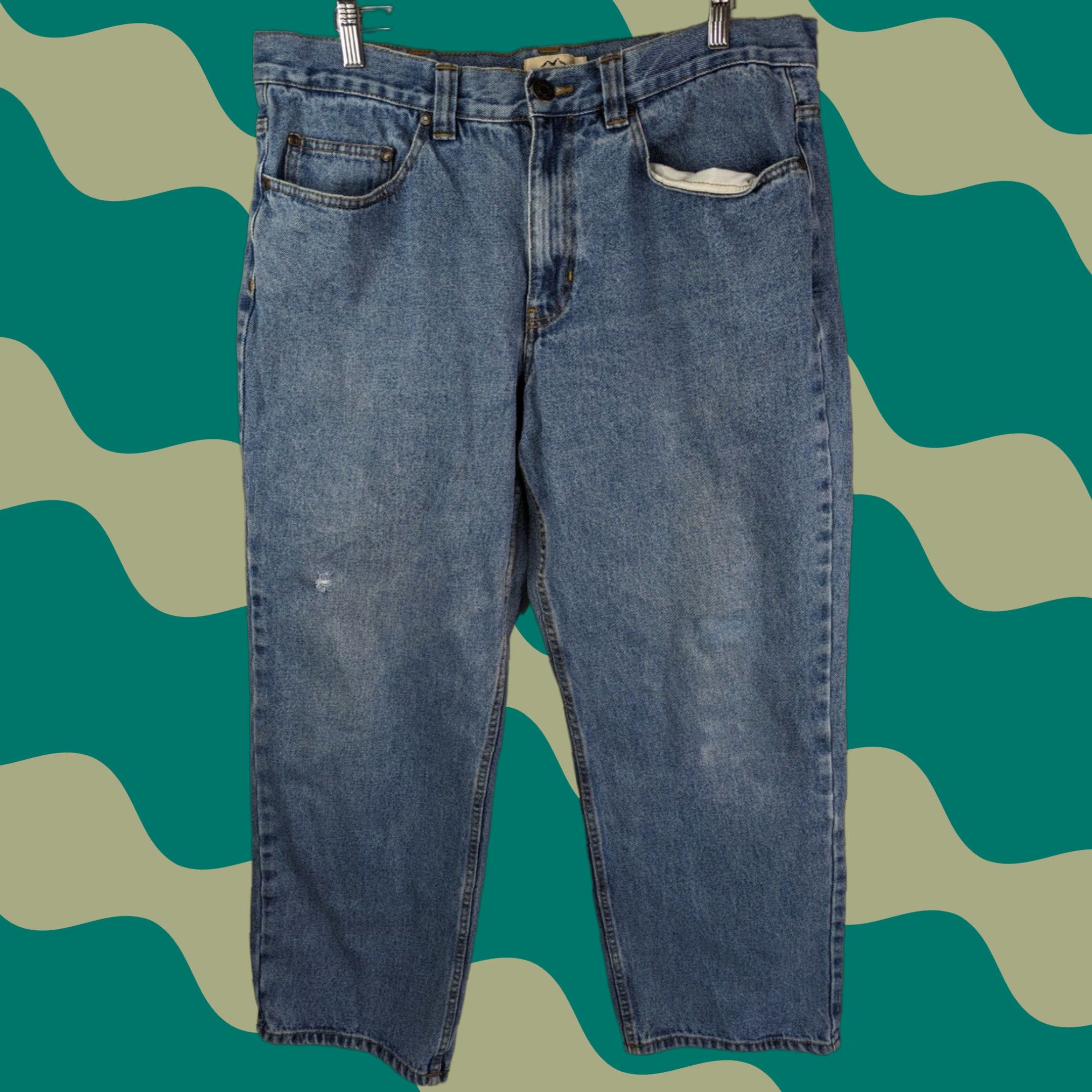 The Mountain Blue Mountain Jeans Men's 38x30 Denim Straight 100% Cotton Blue Mountain Blue Denim Straight Light Jeans Men's Size 38x30 100% Cotton Size US 38 / EU 54 - 1 Thumbnail