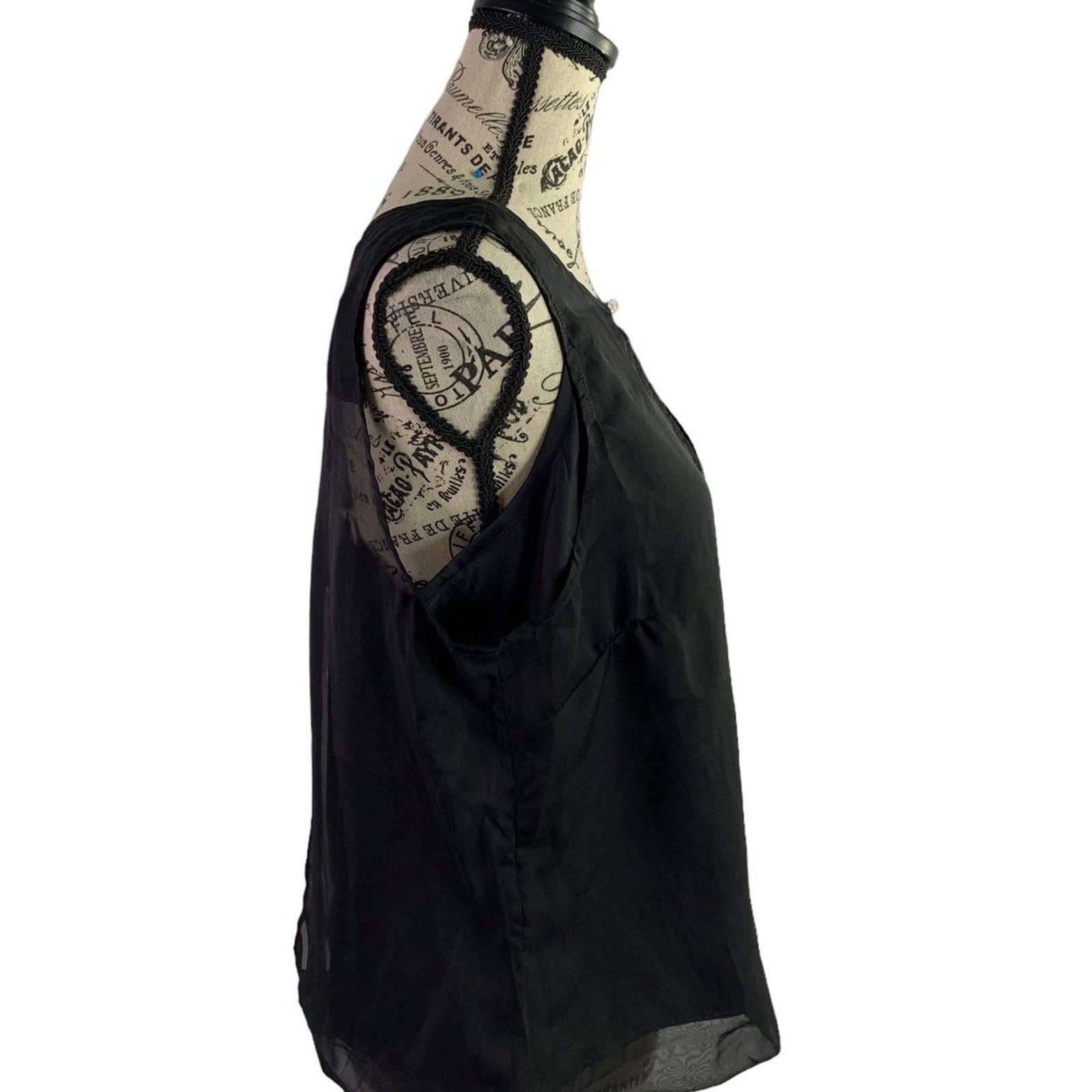 White House Black Market White House Black Market Blouse Top 12P sleeveless Layered Size XL / US 12-14 / IT 48-50 - 5 Thumbnail
