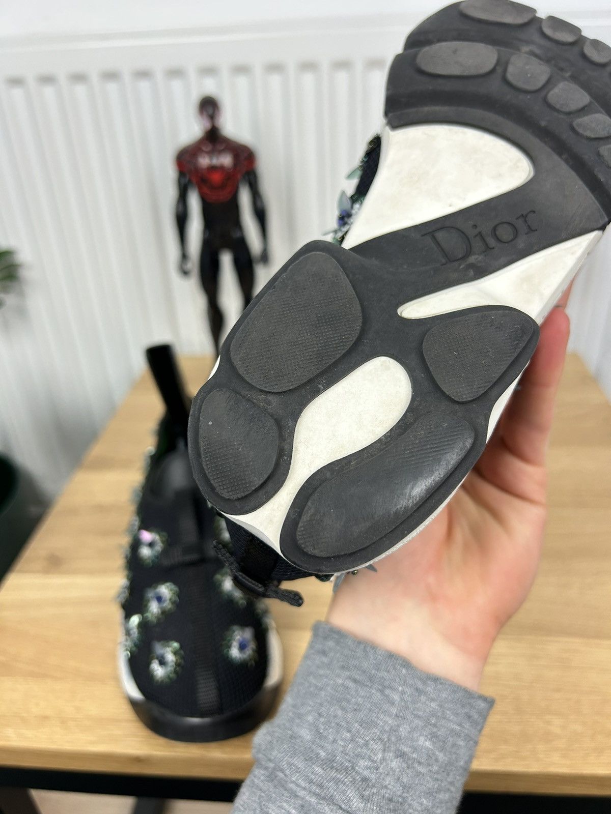 Dior Christian Dior Mesh Embellished sneaker Size US 6 / IT 36 - 13 Thumbnail