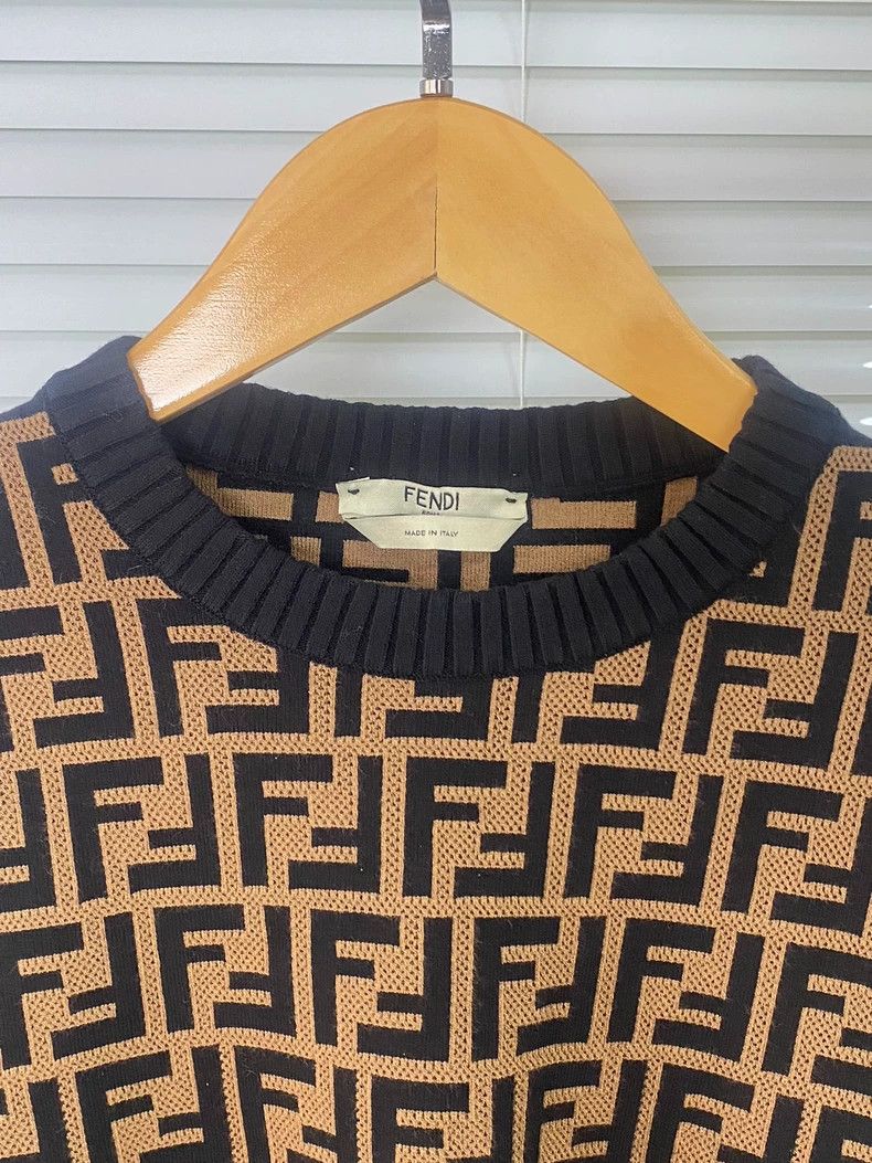 Fendi Fendi size 38 Classic FF Old Flower Knitwear Size US M / EU 48-50 / 2 - 3 Thumbnail