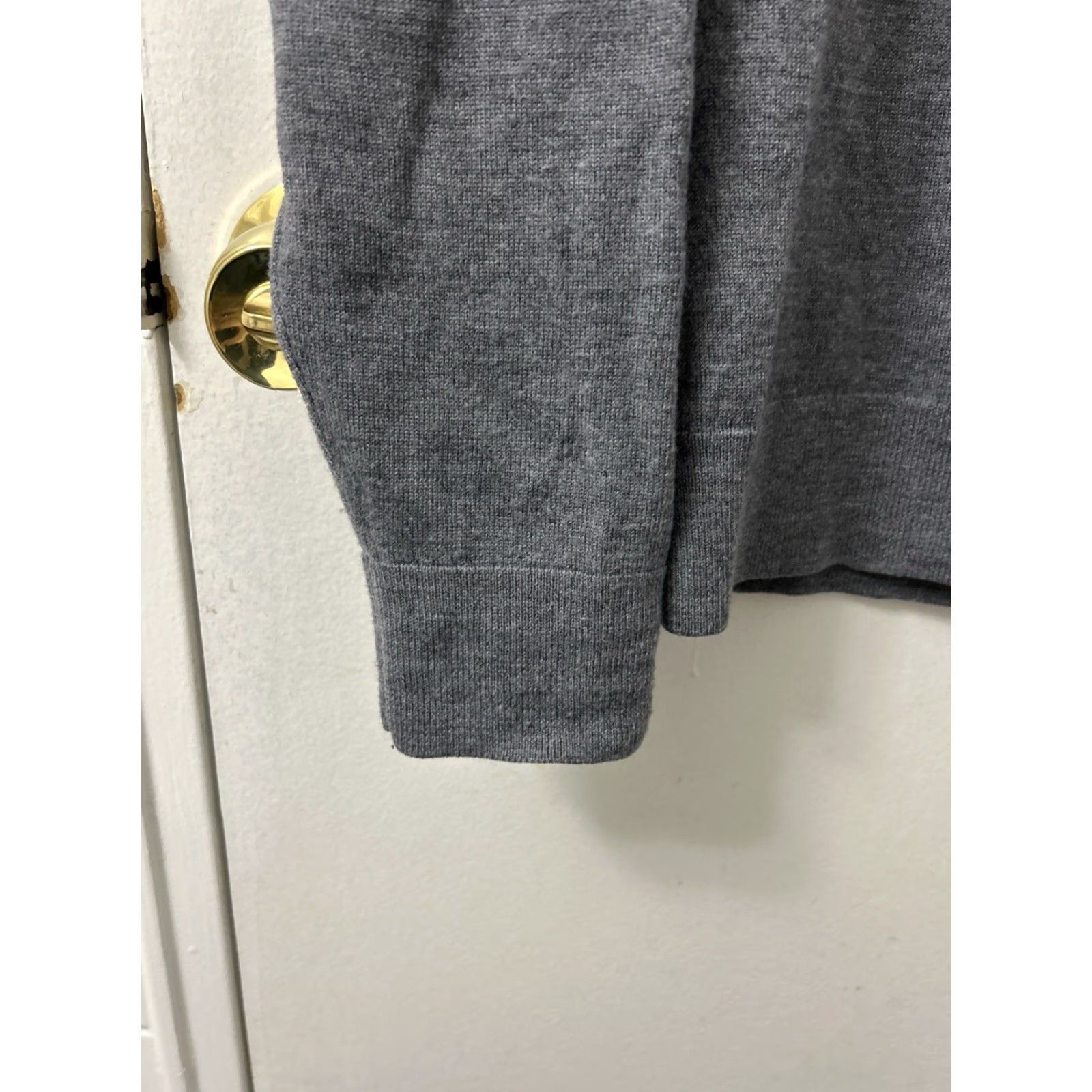 Banana Republic Banana Republic Sweater Mens M Gray 100% Merino Wool Crewneck Pullover L/S Size US M / EU 48-50 / 2 - 5 Thumbnail