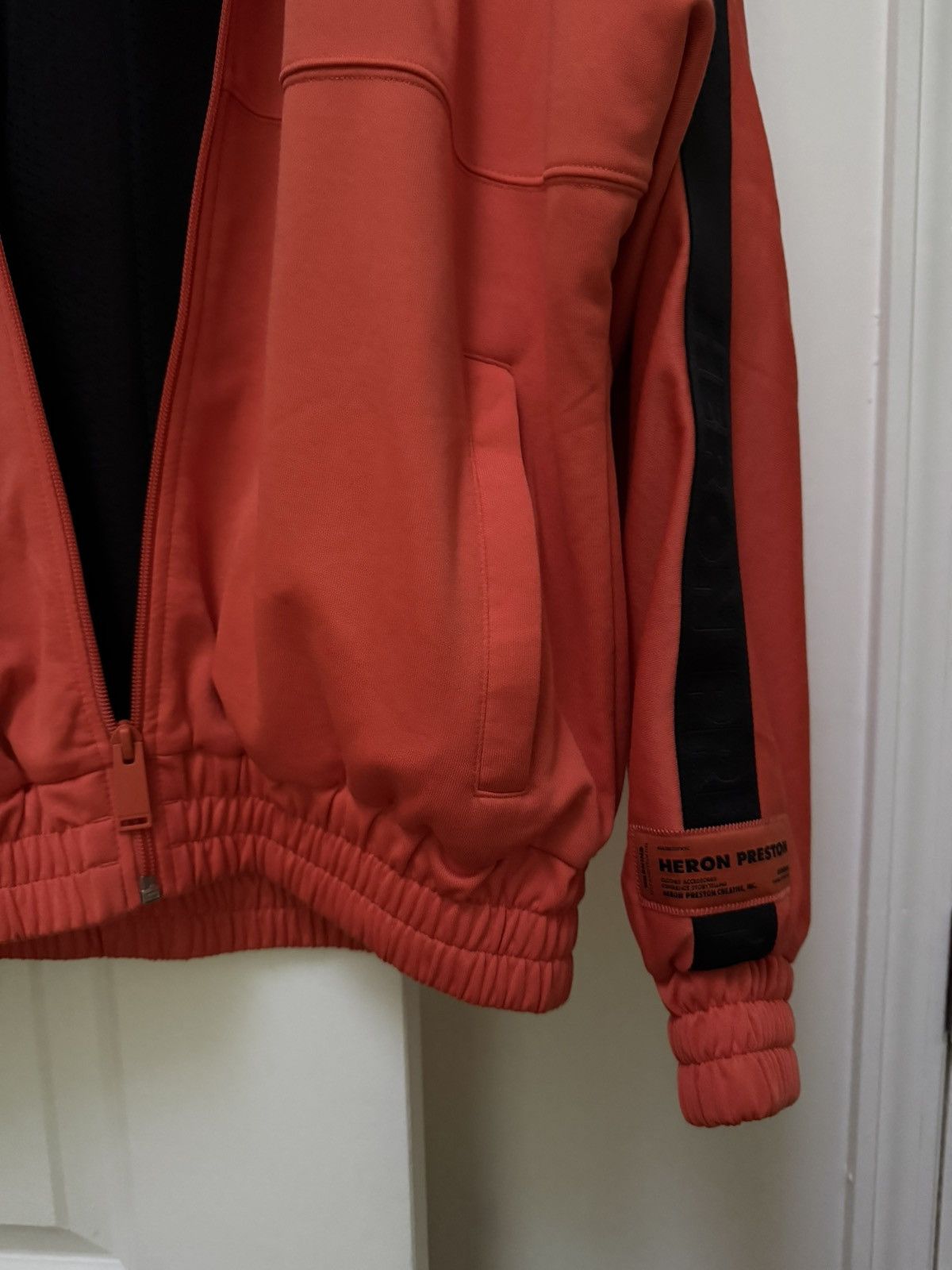 Heron Preston New! Heron Preston logo-stripe zipped track jacket Sz Small Size US S / EU 44-46 / 1 - 2 Thumbnail