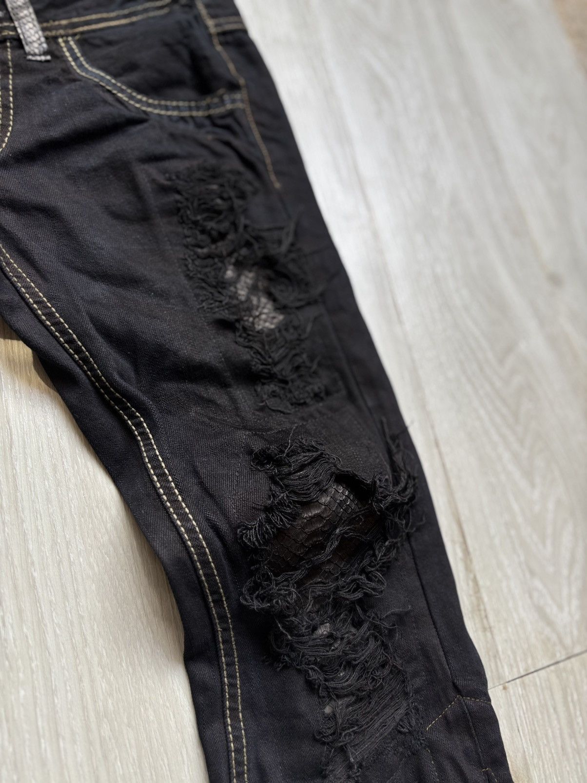 Japanese Brand Lolita distressed flare jeans Size US 28 / EU 44 - 4 Thumbnail