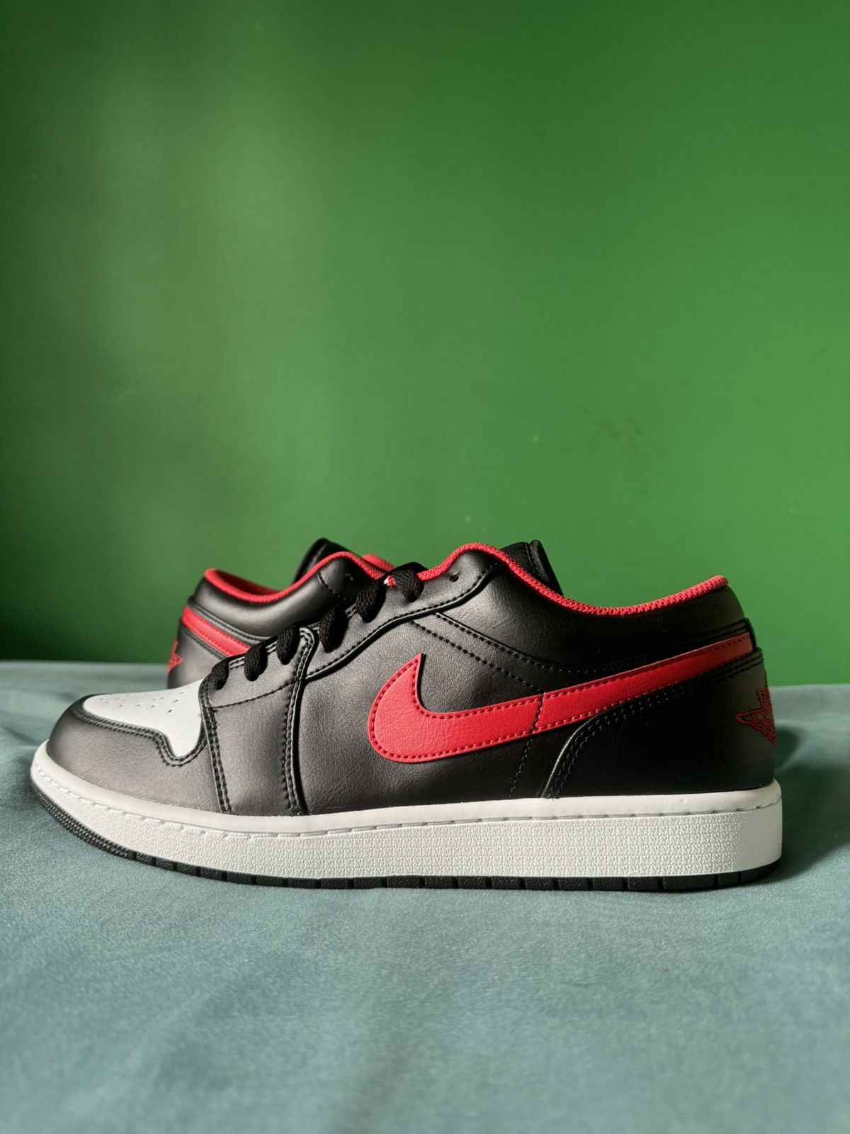 Jordan Brand Nike Air Jordan 1 Low White Toe 2022 Size US 11.5 / EU 44-45 - 1 Thumbnail