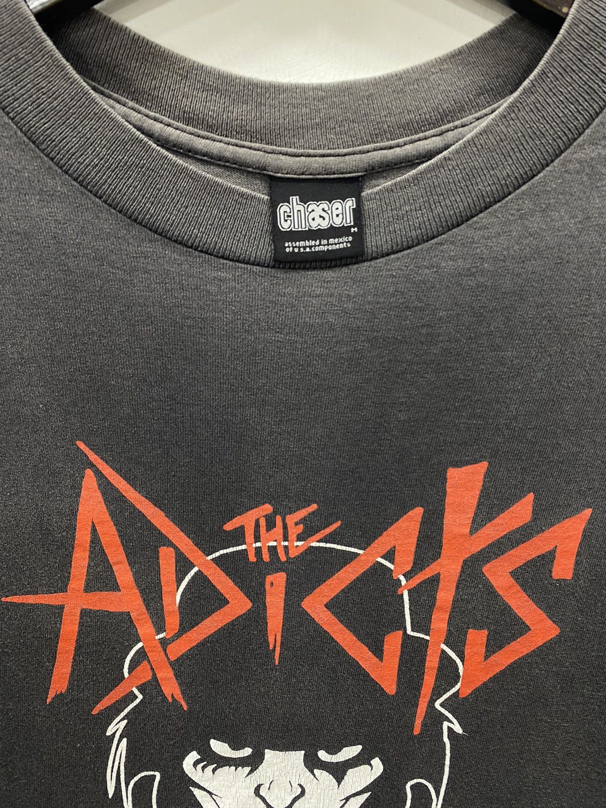 Band Tees 💥VINTAGE THE ADICTS Punkrock band joker sunfaded tee shirt Size US M / EU 48-50 / 2 - 3 Thumbnail