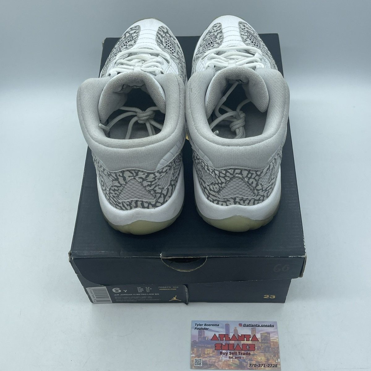 Jordan Brand Air Jordan 11 low cobalt Size US 6 / EU 39 - 6 Thumbnail