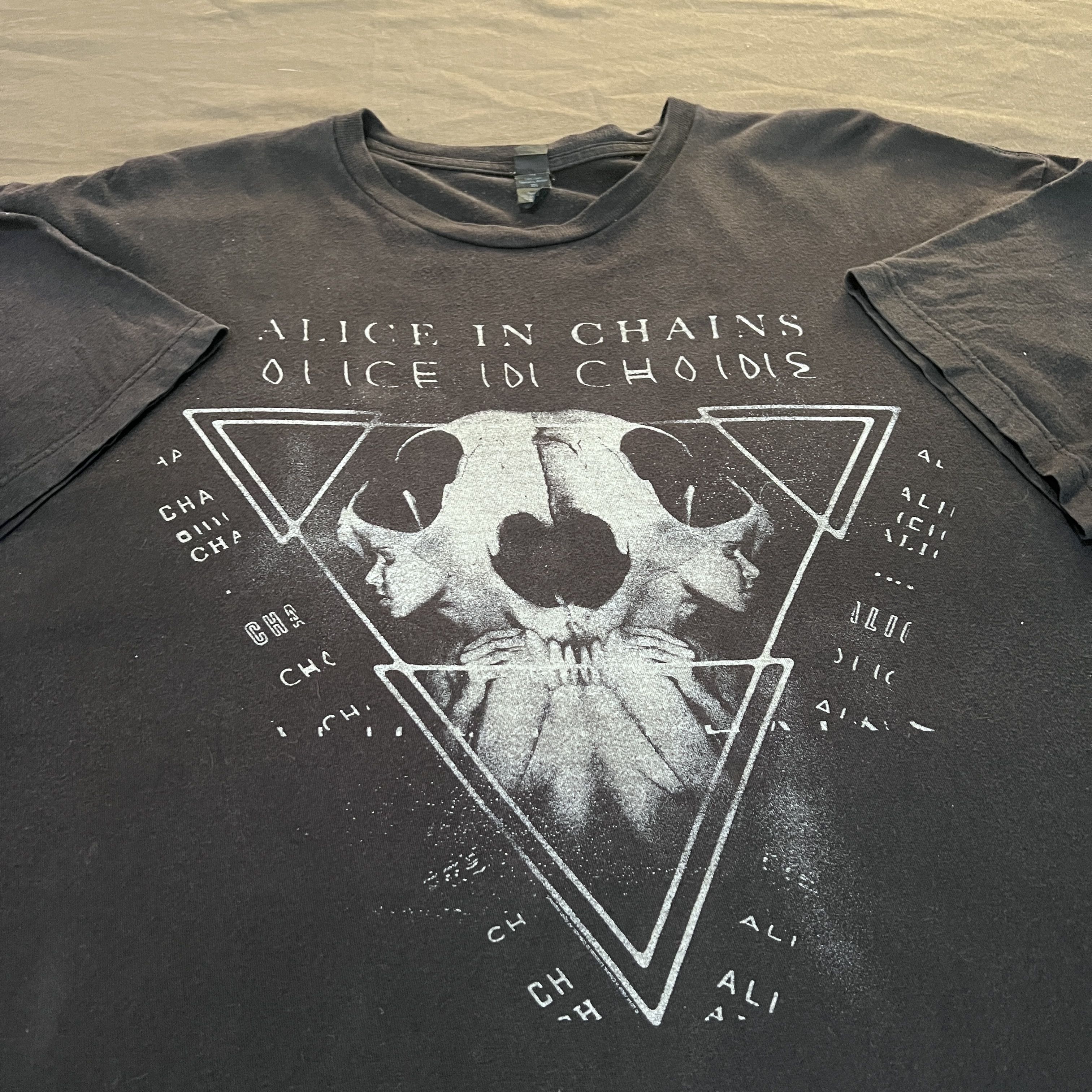 Band Tees × Tultex Y2K Alice In Chains Promo Tee Faded Grunge Size US XXL / EU 58 / 5 - 1 Thumbnail
