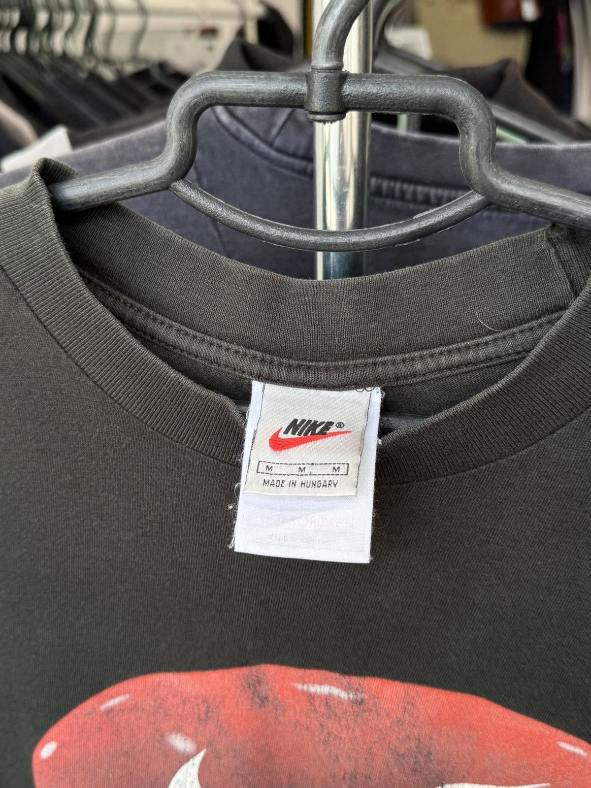 Nike Vintage 90s Nike Red Pill T-shirt Size US M / EU 48-50 / 2 - 3 Thumbnail