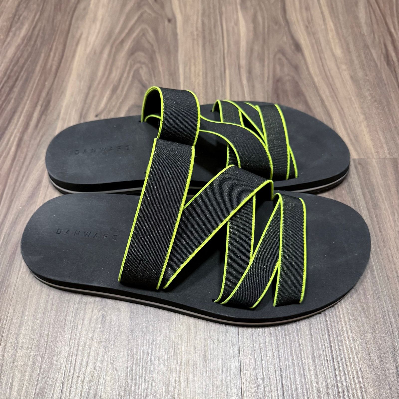 DANWARD Dan Ward Elasticated Multi-Strapped Slides | Size 42 Size US 9 / EU 42 - 2 Thumbnail