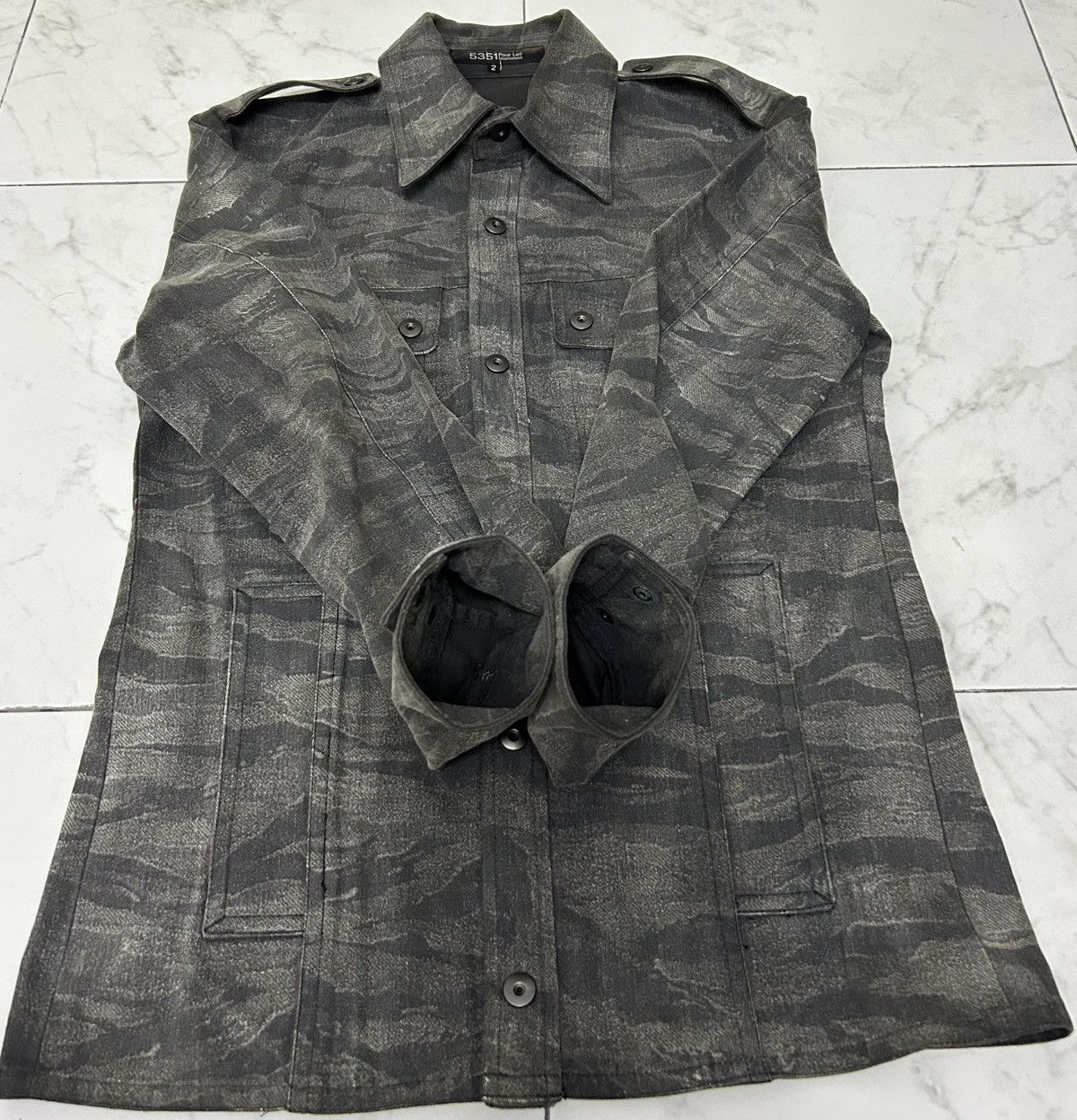 5351 POUR LES HOMMES 5351 POUR LESS HOMMES DOUBLE BREASTED JACKET TIGER STRIPE Size US M / EU 48-50 / 2 - 11 Thumbnail