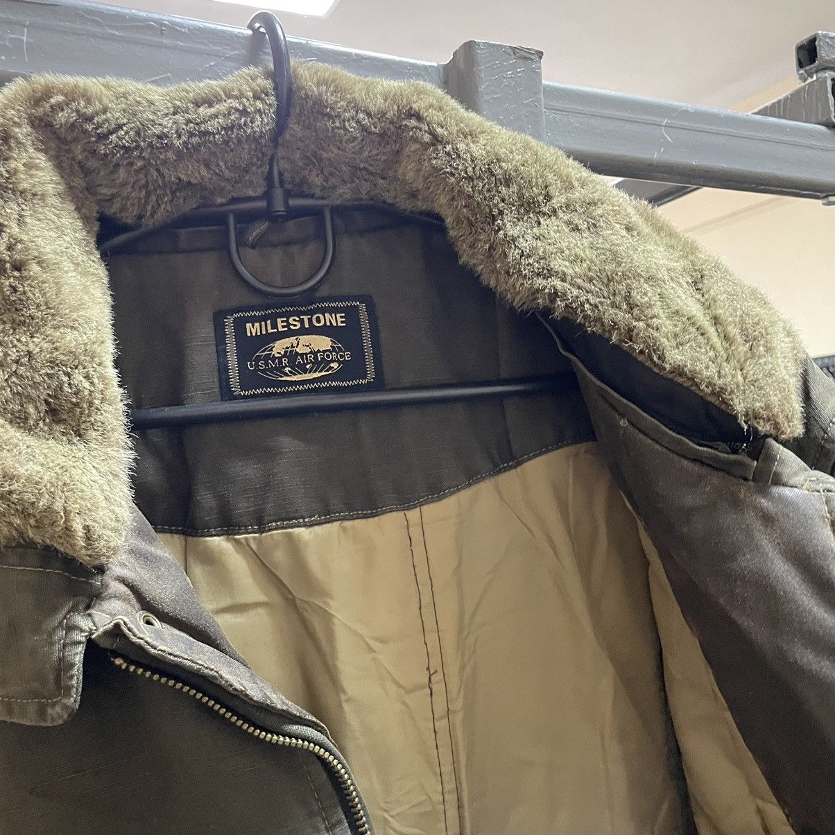 Milestone Rare Milestone Vintage khaki Flight Bomber Jacket MA1 war Size US M / EU 48-50 / 2 - 5 Thumbnail