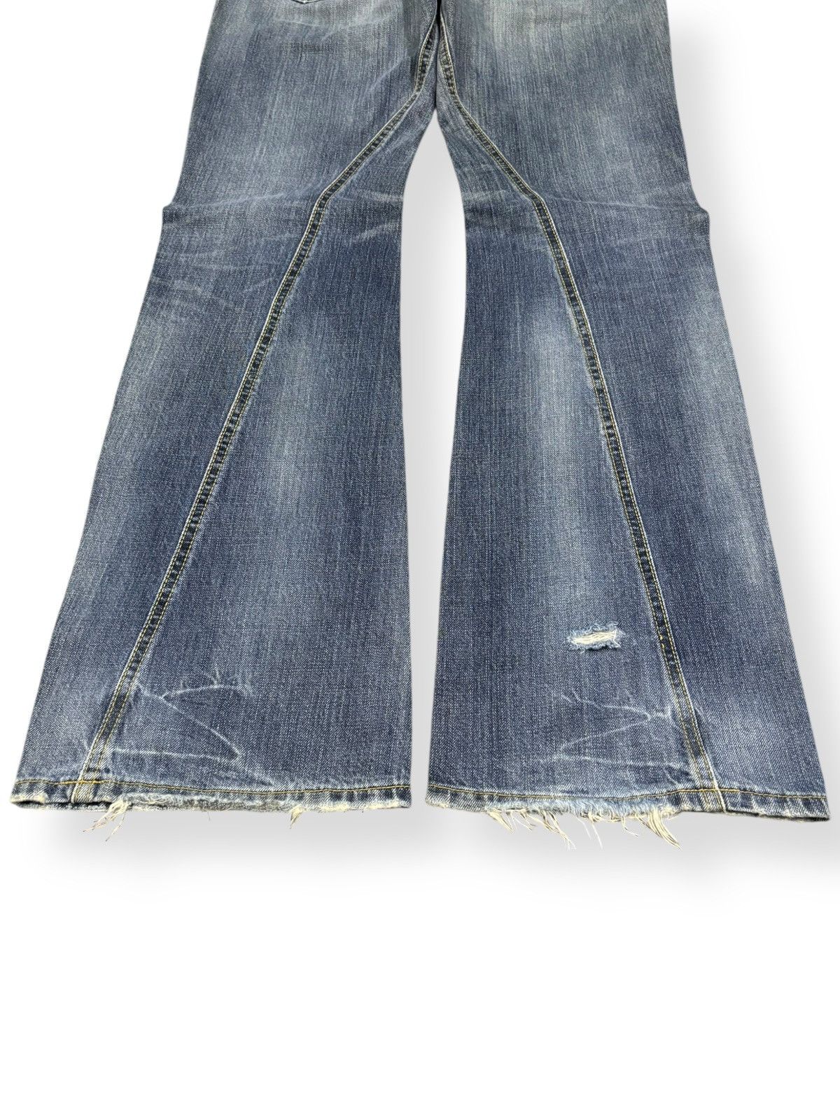 Lee Vintage Lee Riders Twisted Leg Flare Distressed Jeans Size US 32 / EU 48 - 12 Thumbnail