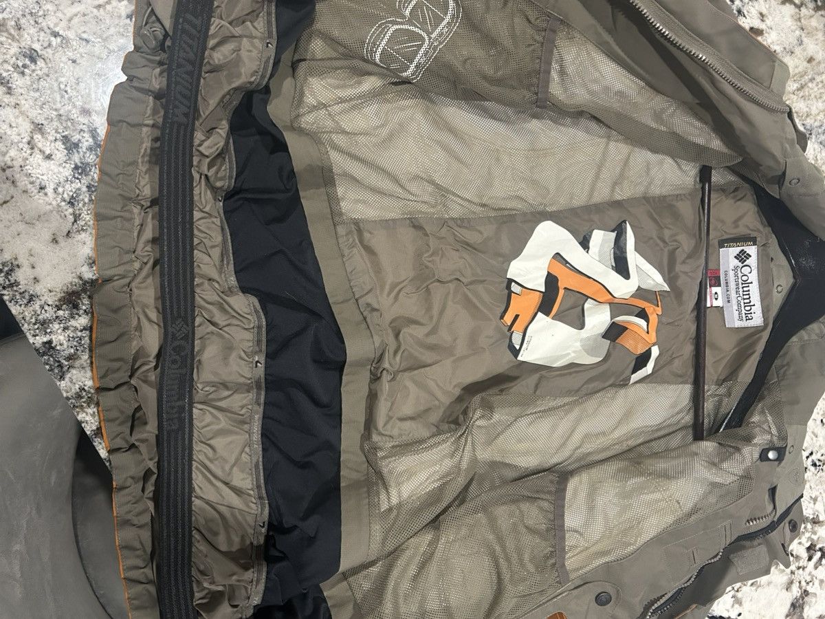 Columbia Colombia Titanium jacket Size US L / EU 52-54 / 3 - 4 Thumbnail
