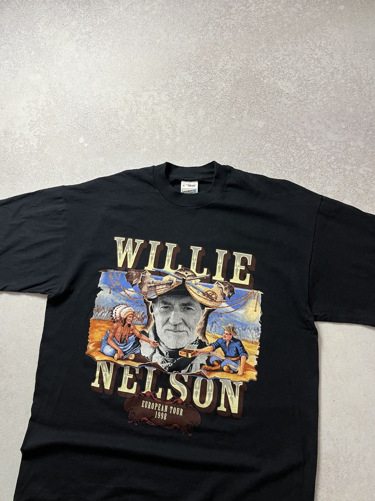 Band Tees Vintage Willie Nelson Band T-Shirt 90s European Tour 1998 Size US XL / EU 56 / 4 - 2 Thumbnail