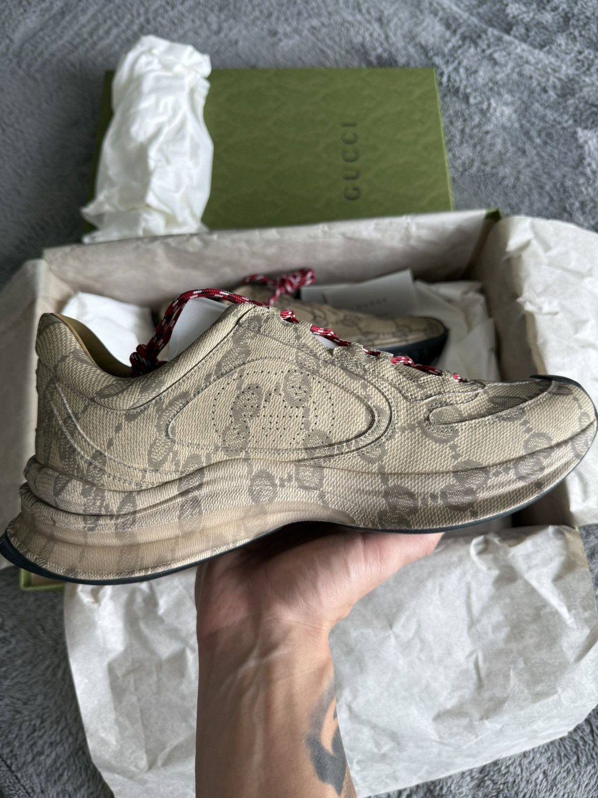 Gucci Gucci Run Sneaker Beige Ebony Monogram Size 9 US Size US 9 / EU 42 - 6 Thumbnail