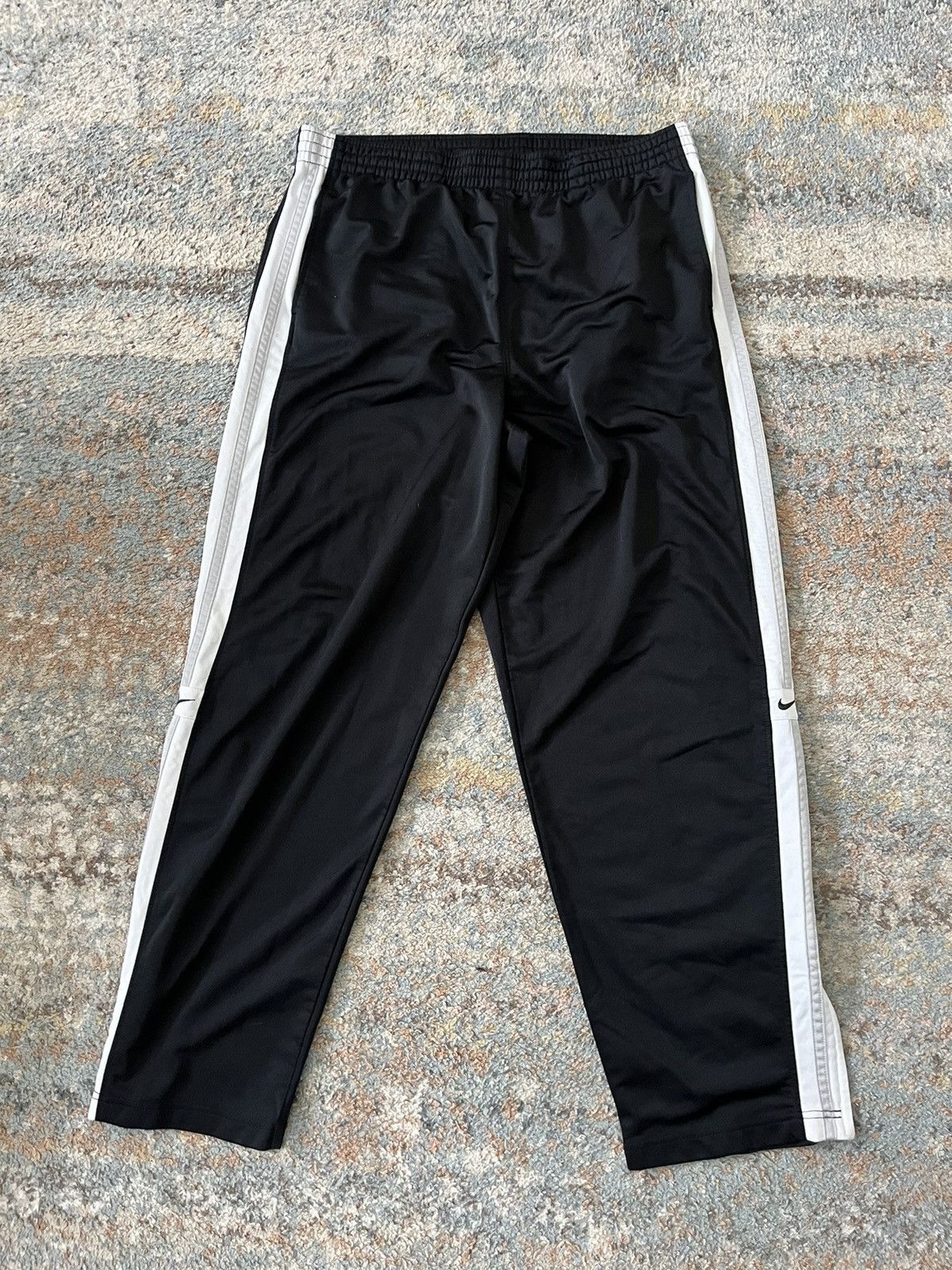 Nike × Vintage VTG Nike Sweatpants XL Stripe Black white Y2K Size US 36 / EU 52 - 1 Thumbnail