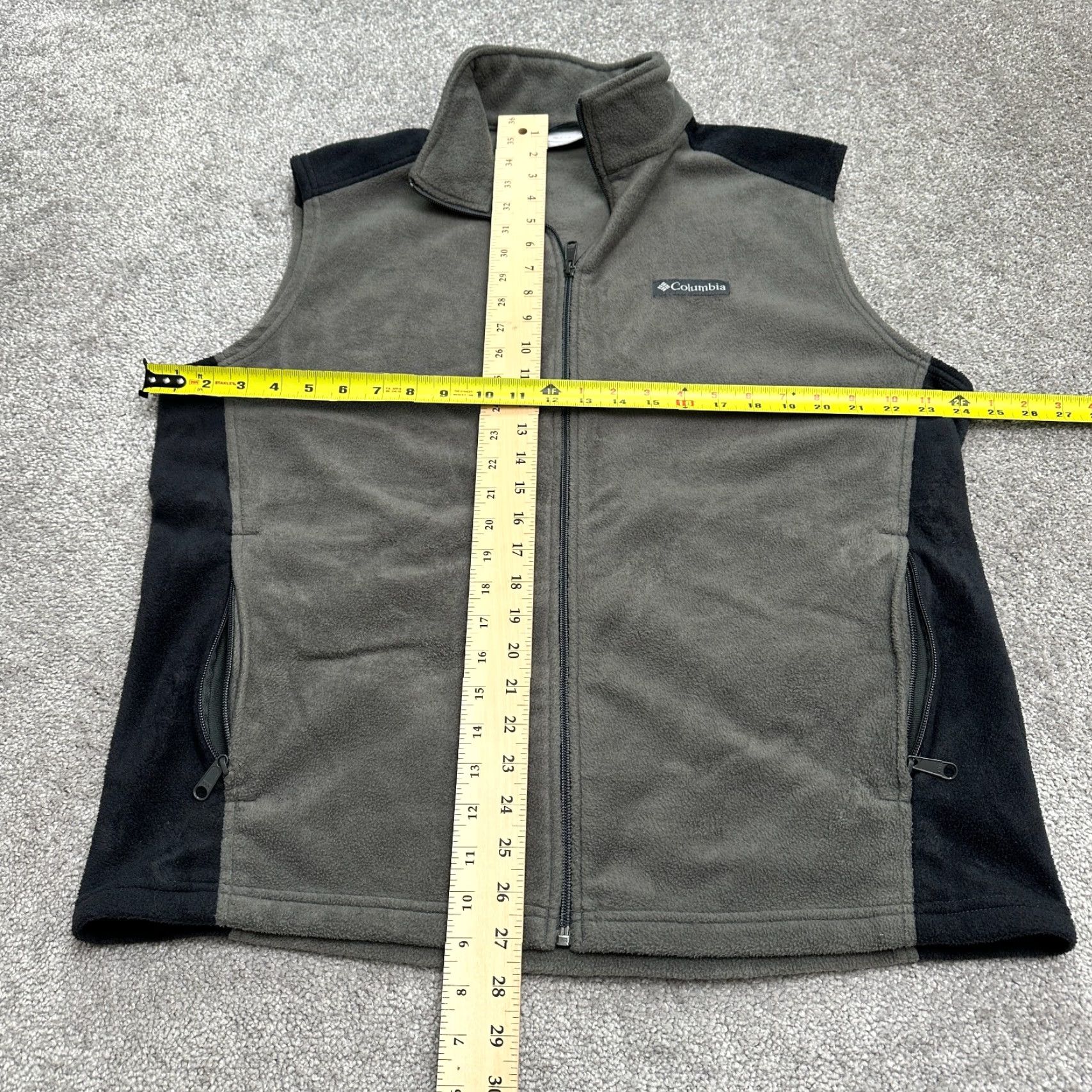 Vintage Columbia Steens Mountain Vest Mens Large Gray Full Zip Outdoor Hiking Pockets Size US L / EU 52-54 / 3 - 7 Thumbnail