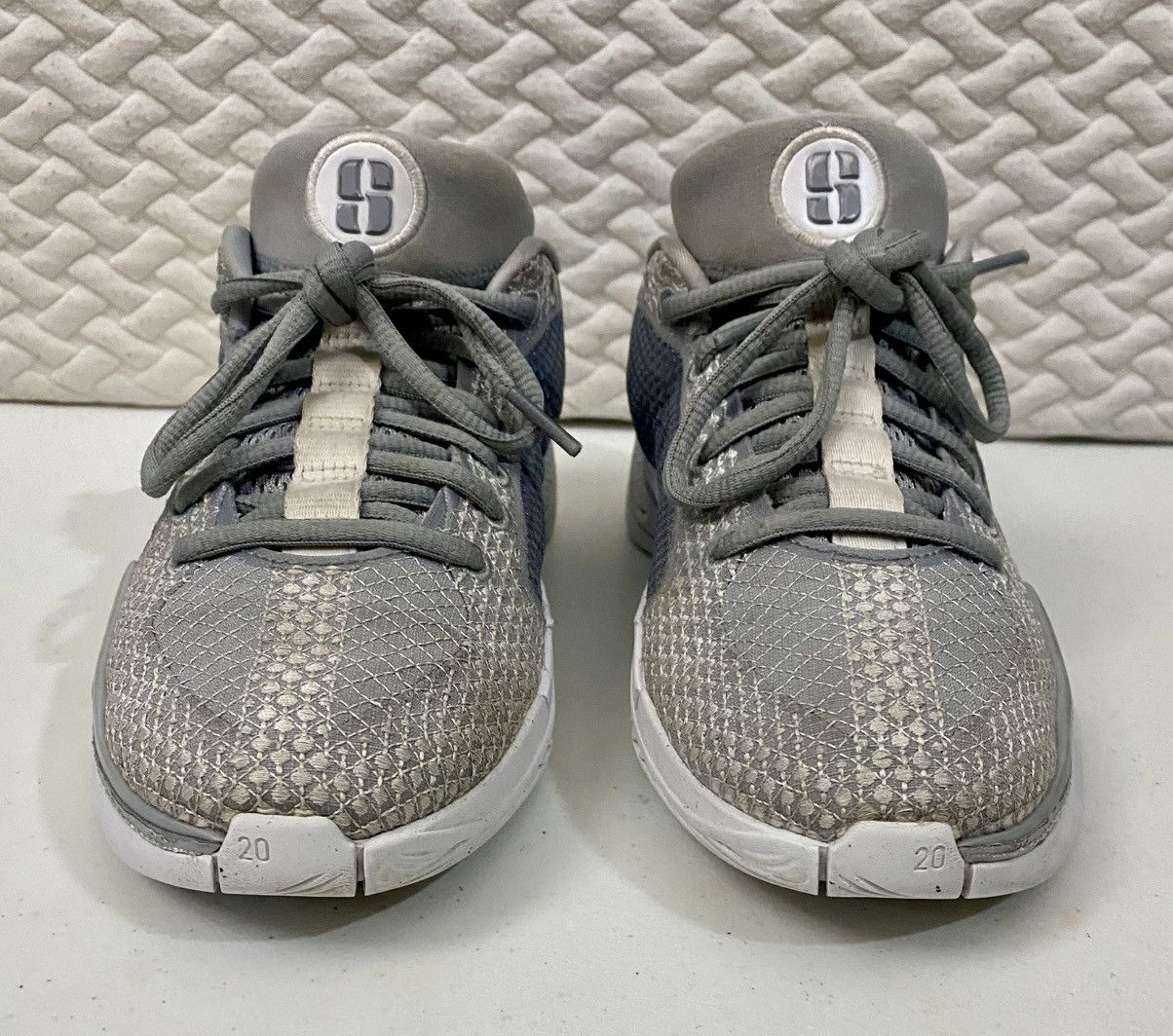 Nike Nike Sabrina 1 (TEAM) Wolf Grey/White 6.5 US FQ3391-010 Size US 6.5 / IT 36.5 - 2 Thumbnail