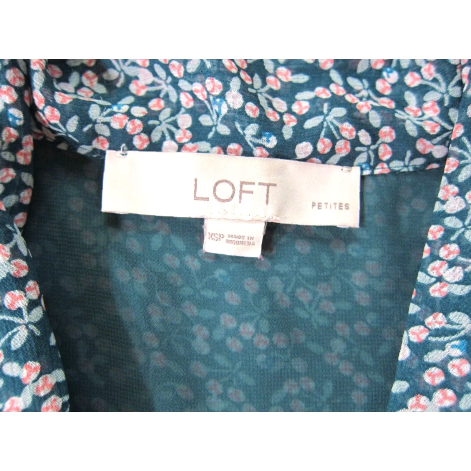 Ann Taylor VINTAGE Ann Taylor Loft Green Pink Floral Button Down Long Sleeve Blouse XS P Size XS / US 0-2 / IT 36-38 - 4 Thumbnail