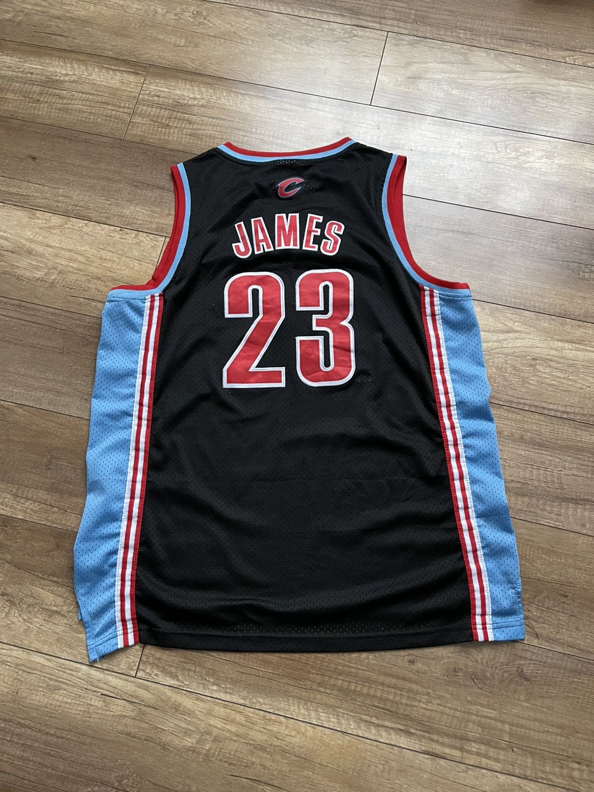 Adidas Cleveland Cavaliers LeBron James Adidas Vintage NBA Jersey Size US XXL / EU 58 / 5 - 7 Thumbnail