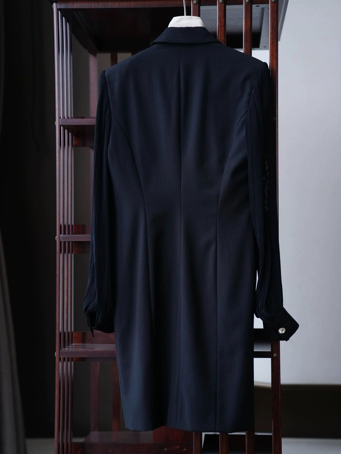 Escada Escada Wool-Silk Blend Gemstone Button Suit Dress German 36 Size XS / US 0-2 / IT 36-38 - 9 Thumbnail