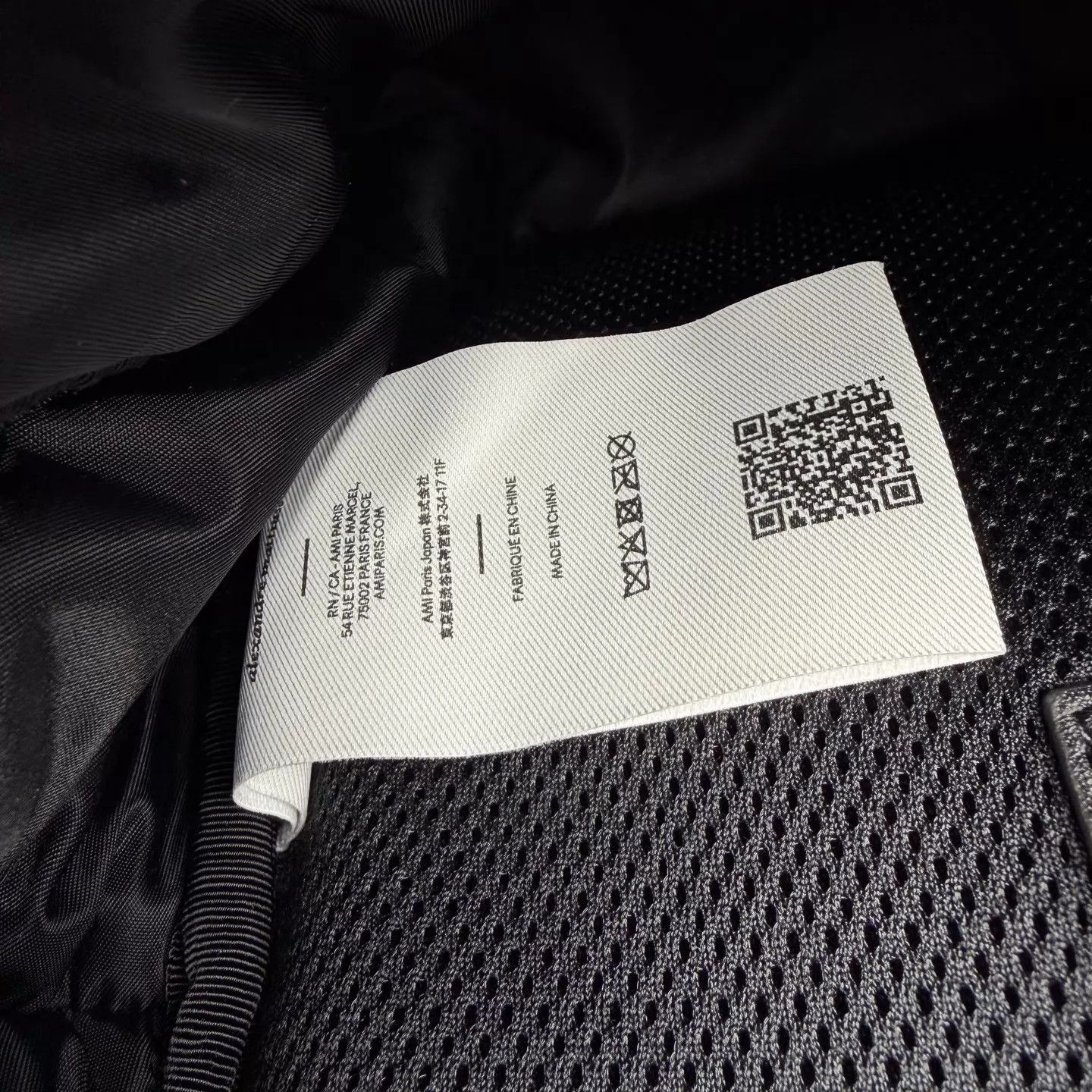 Amiri AMI Marcel heart logo backpack black 2 wears 98 new Size ONE SIZE - 5 Thumbnail