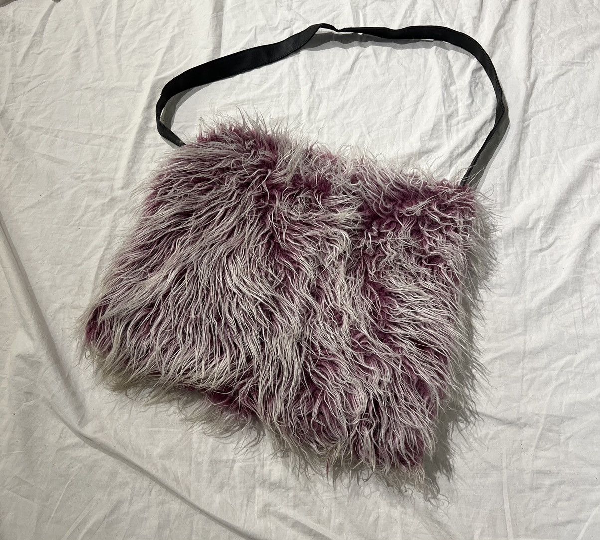 Japanese Brand Vintage faux fur gothic punky shoulder bag Size ONE SIZE - 6 Thumbnail