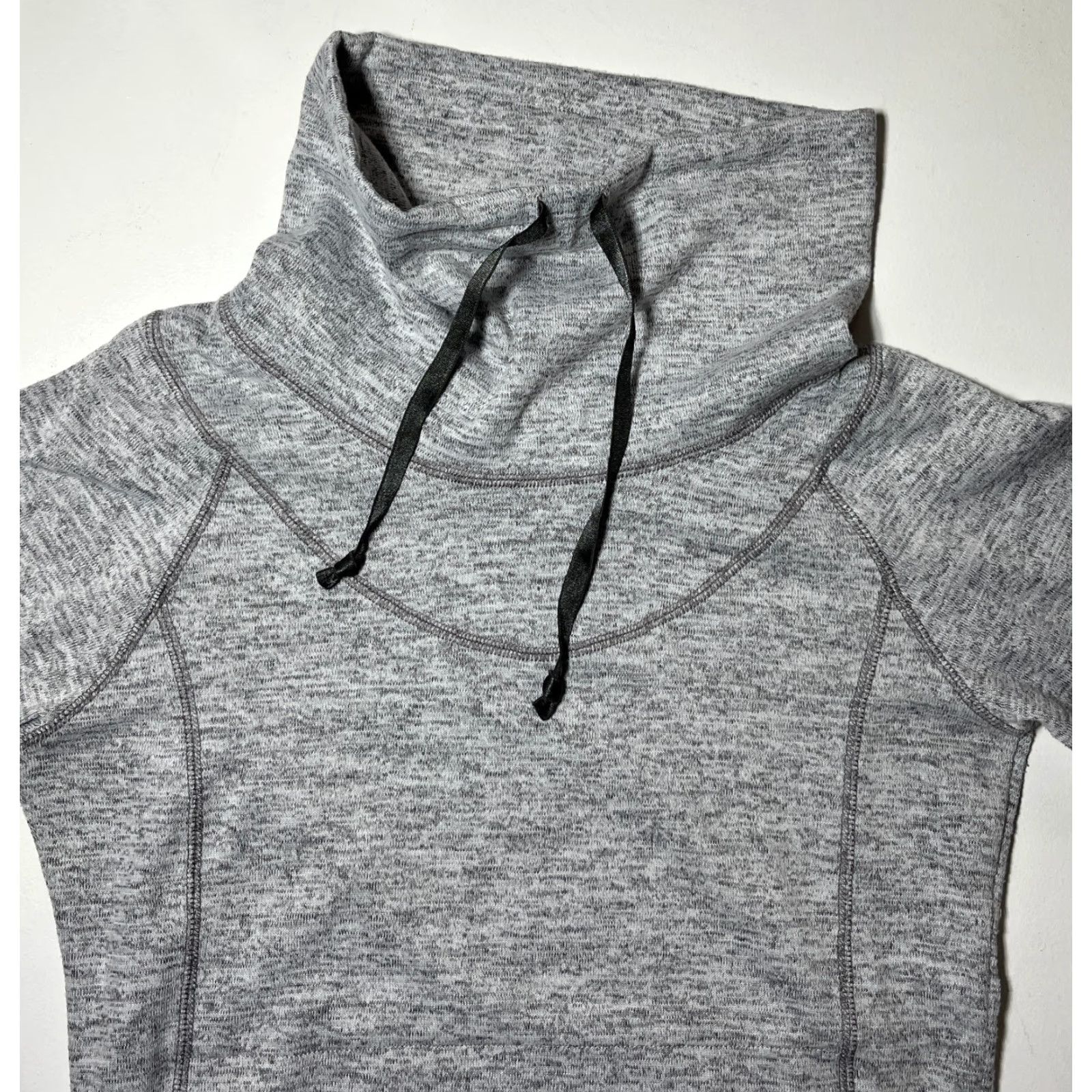 KangaROOS Kuhl Women's Lea Pullover Cowl Neck Kangaroo Pocket Gray Sz S Shirt Womens Pullover Pockets 90s Theme Outdoor Size S / US 4 / IT 40 - 4 Thumbnail