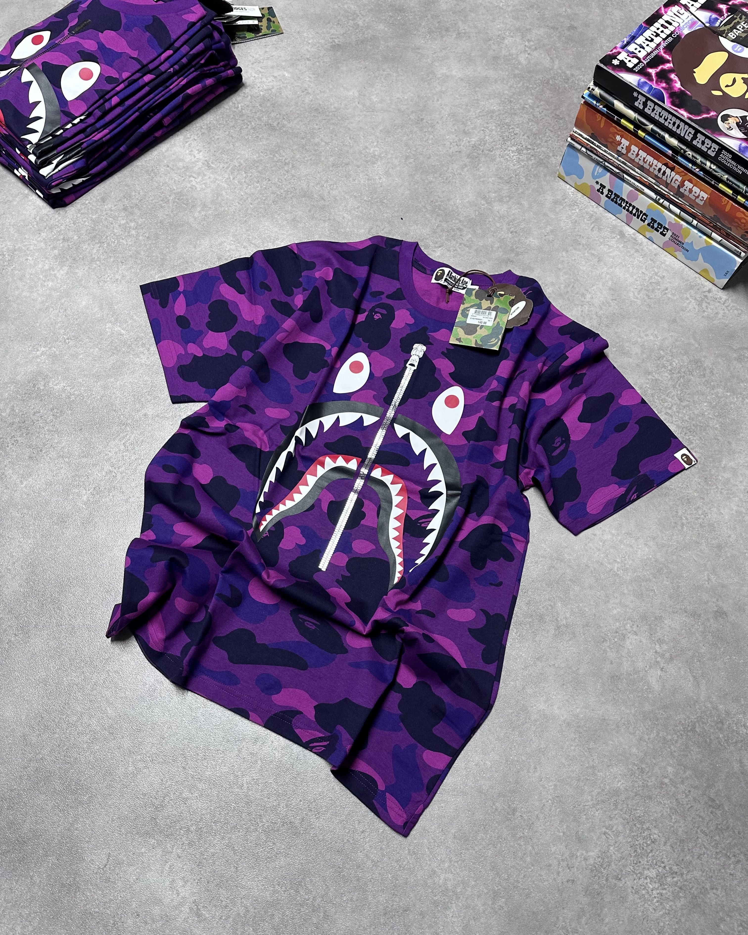 COLOR CAMO SHARK TEE