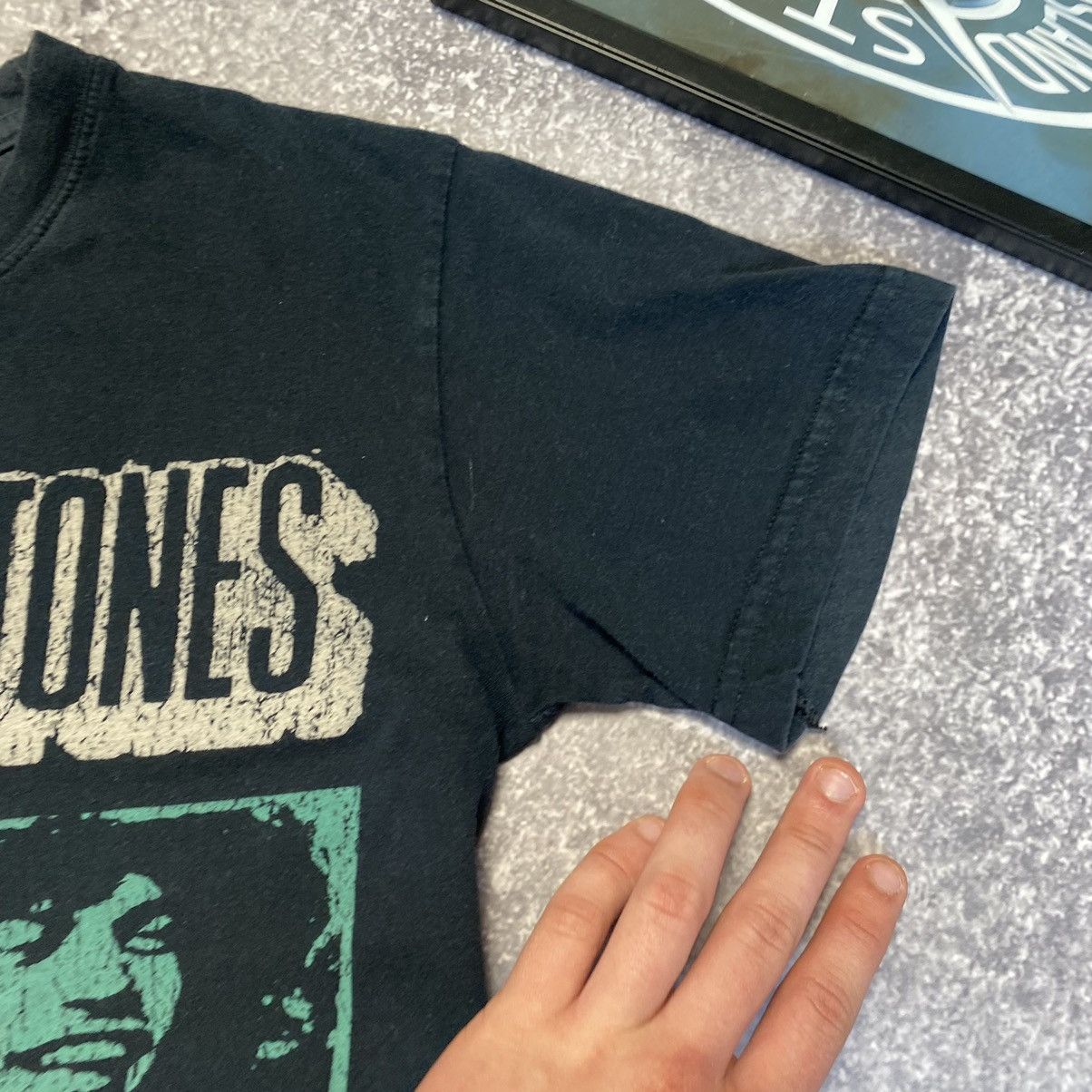 Band Tees Vintage The Rolling Stones 2012 Big graphic logo band tee Size US XS / EU 42 / 0 - 7 Thumbnail