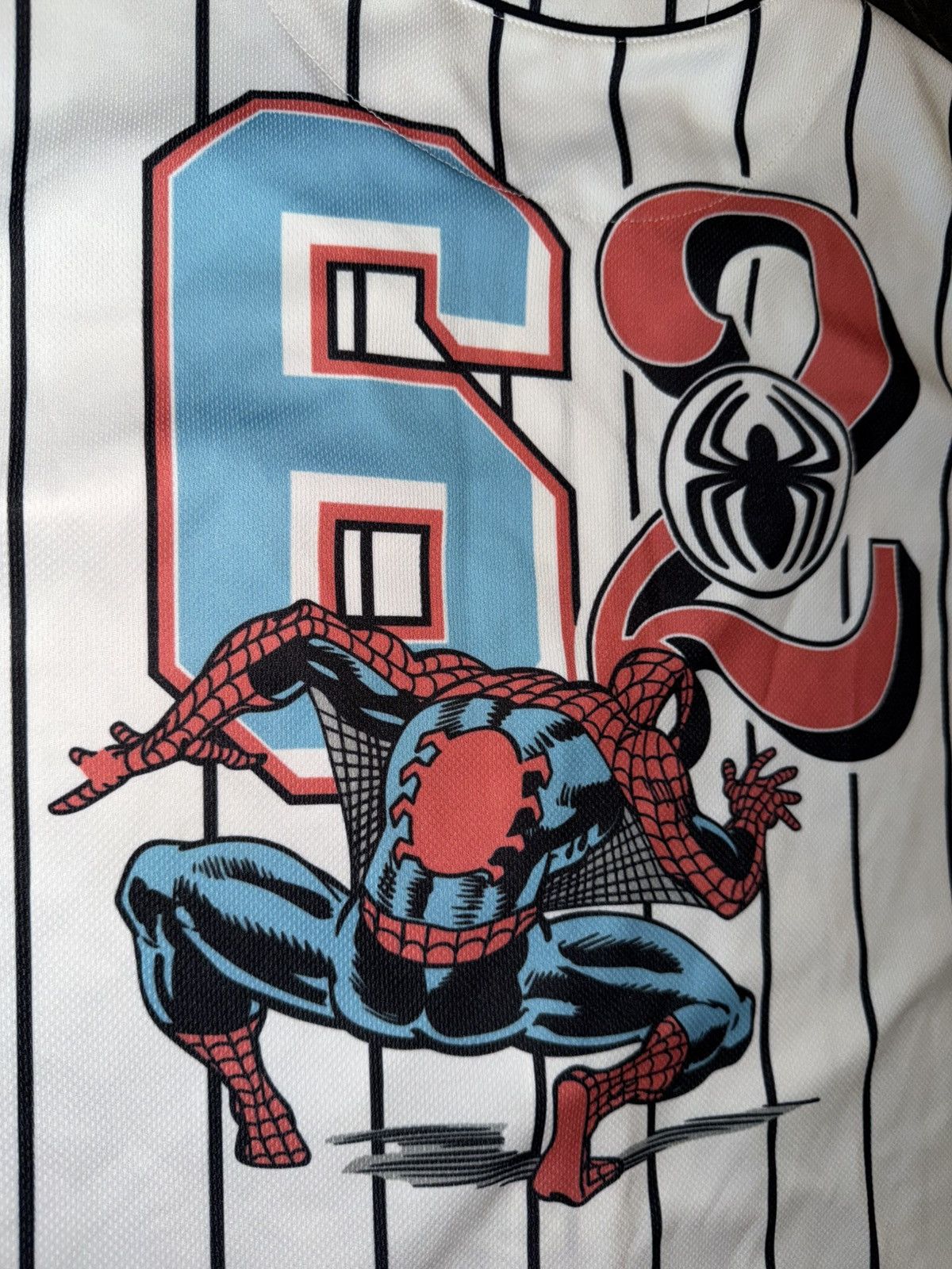 Marvel Comics Marvel Spider-Man pinstriped baseball jersey youth XL Size XL / US 12-14 / IT 48-50 - 3 Thumbnail