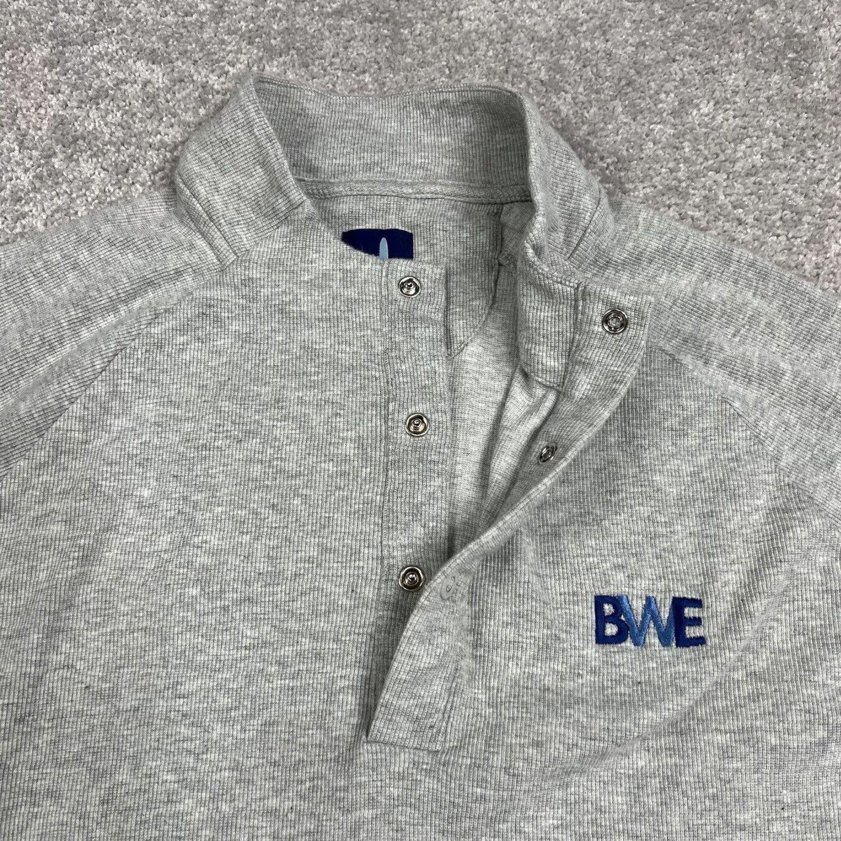 johnnie-O Johnnie-O Shirt Mens Large Gray 1/4 Snap Pullover Mock Neck Embroidered BWE Shirt Mens Large Gray 1/4 Snap Pullover Mock Neck Embroidered BWE Size US L / EU 52-54 / 3 - 4 Thumbnail