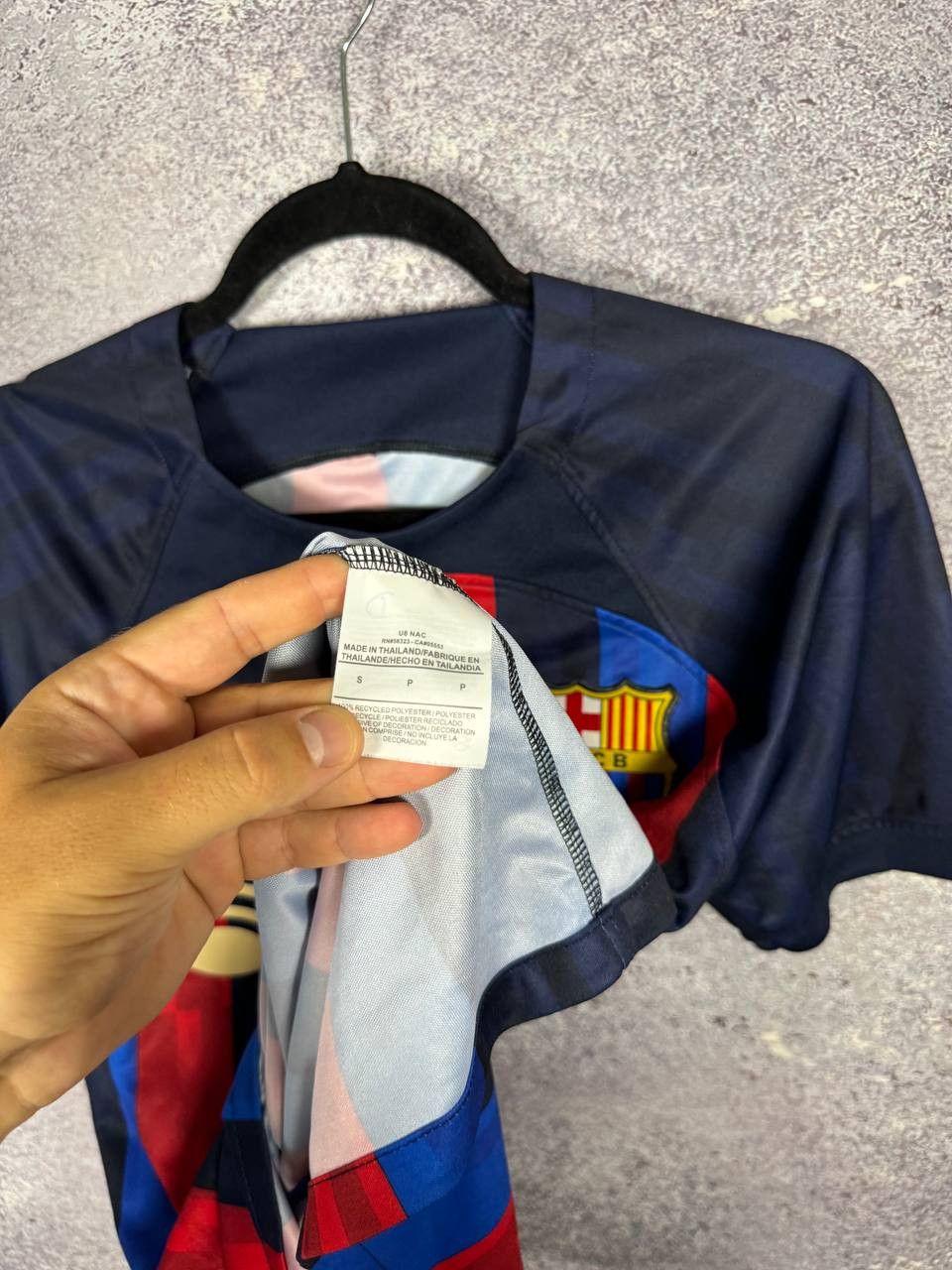 Vintage Vintage FC Barcelona 2022/23 Fan Soccer Jersey Nike Size US S / EU 44-46 / 1 - 9 Thumbnail